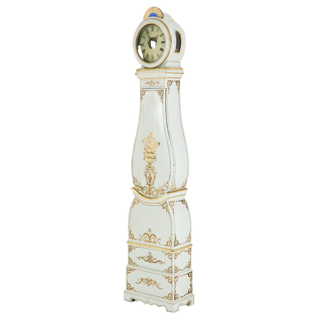 Gustavien Antiquities Mora Clocks en vente