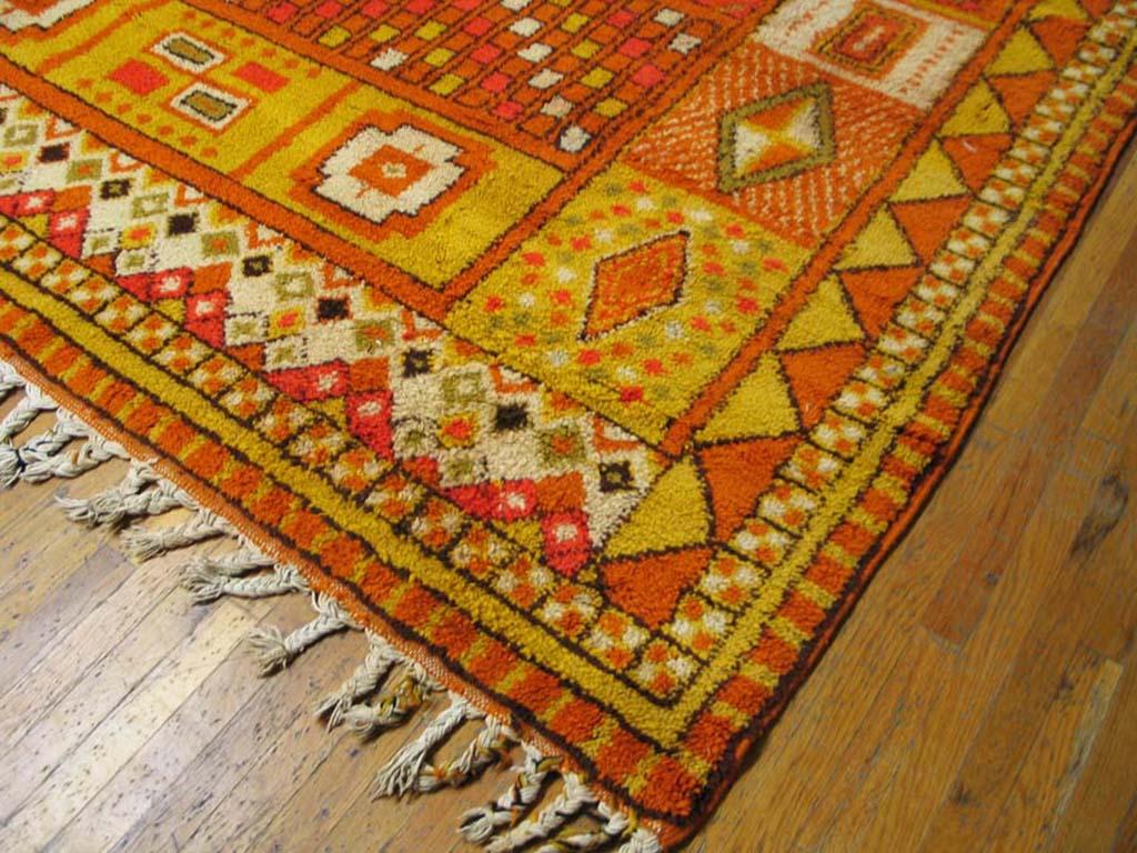 Mid 20th Century Moroccan Carpet  ( 12' x 15' - 366 x 457 ) In Good Condition For Sale In New York, NY