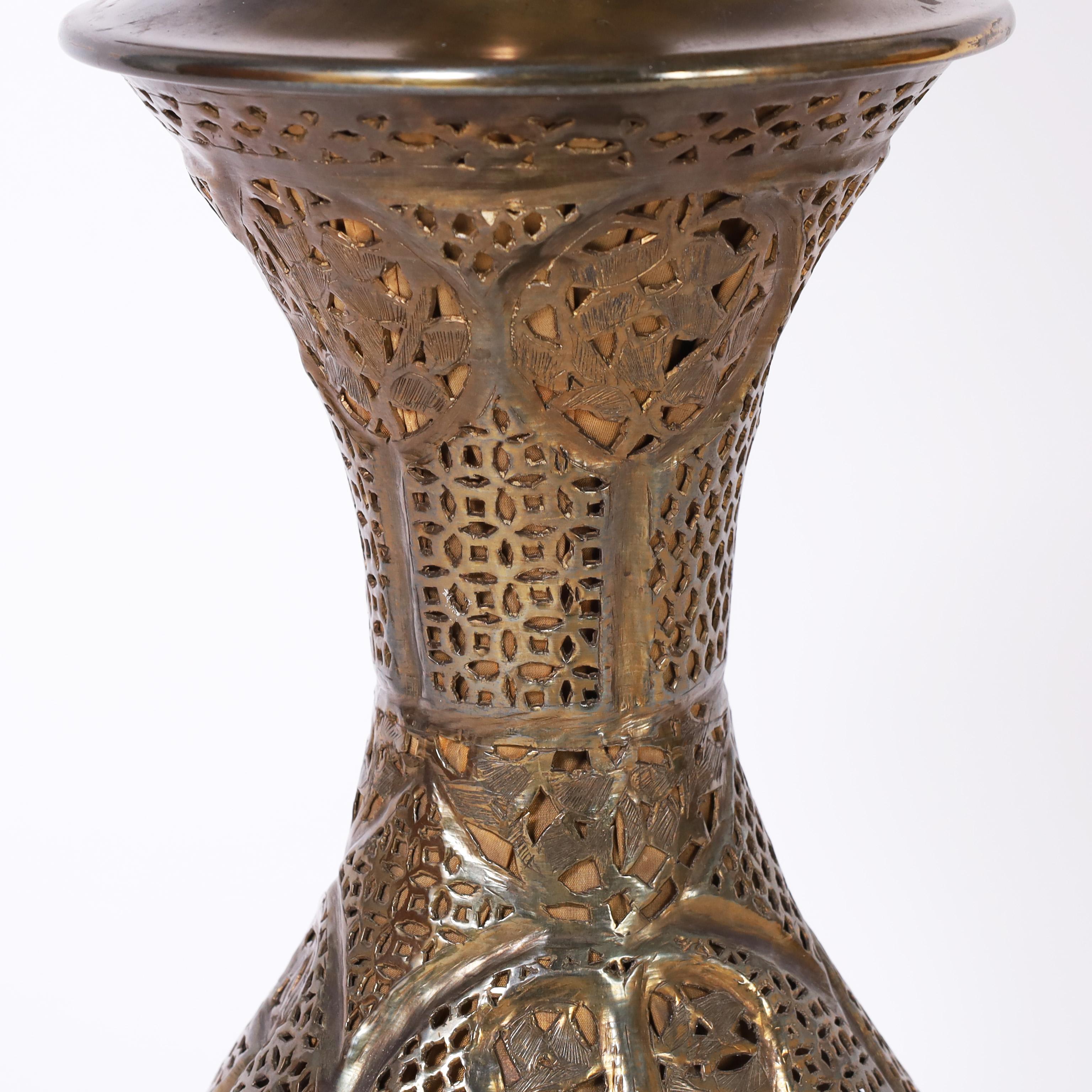 XX secolo Lampada da tavolo antica in ottone marocchino
