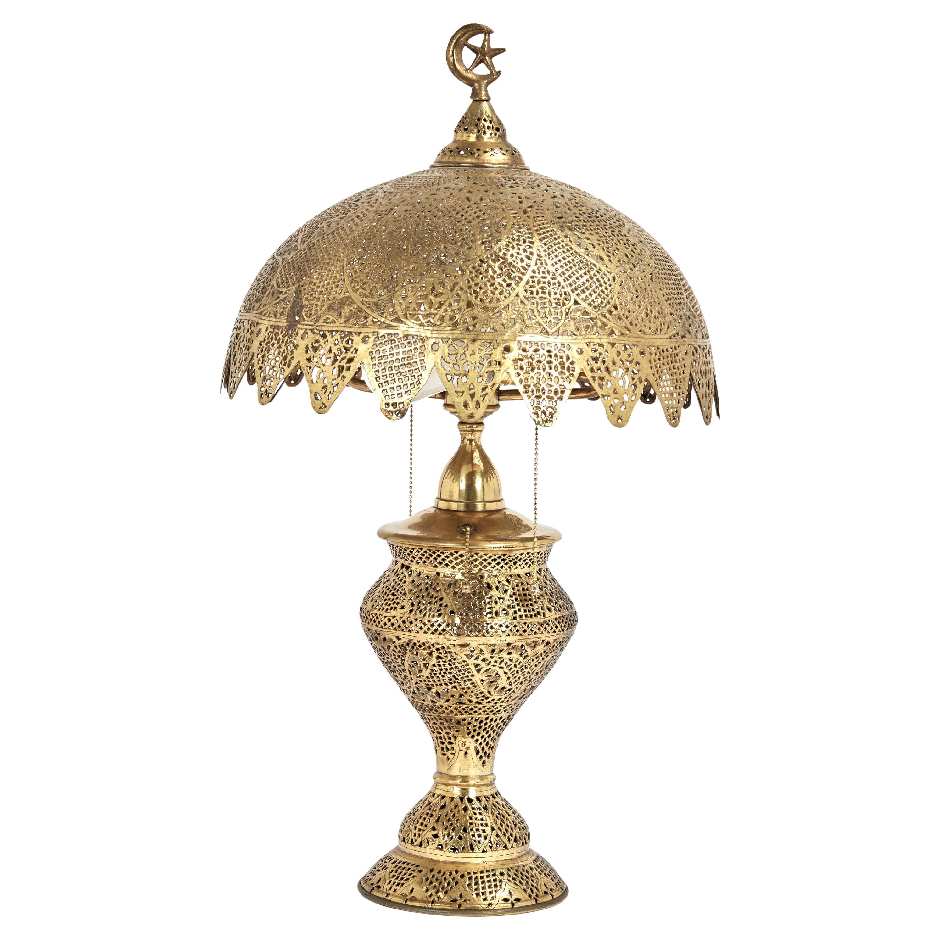 Lampada da tavolo antica in ottone marocchino