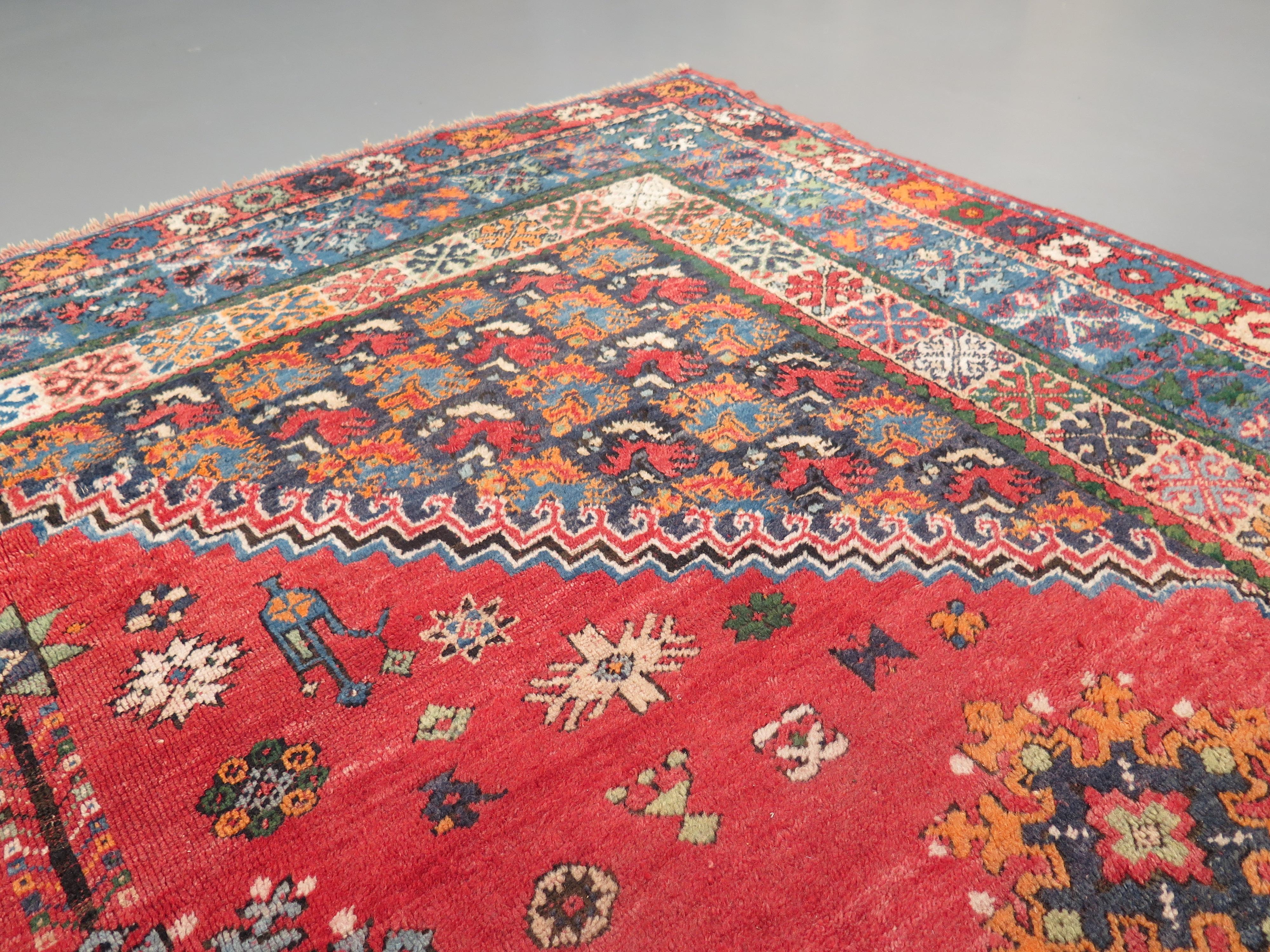 Antiker marokkanischer Teppich (Pflanzlich gefärbt) im Angebot