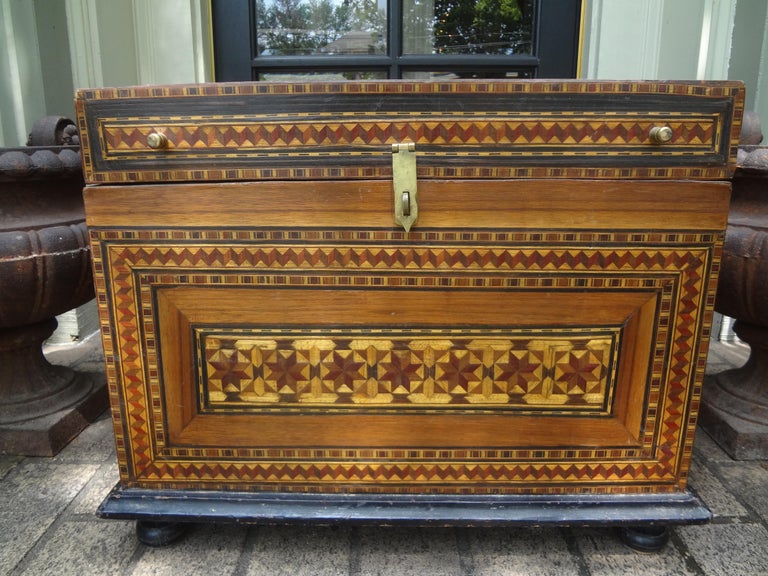 Antique Moroccan Coffer, Trunk or Box In Good Condition For Sale In Houston, TX