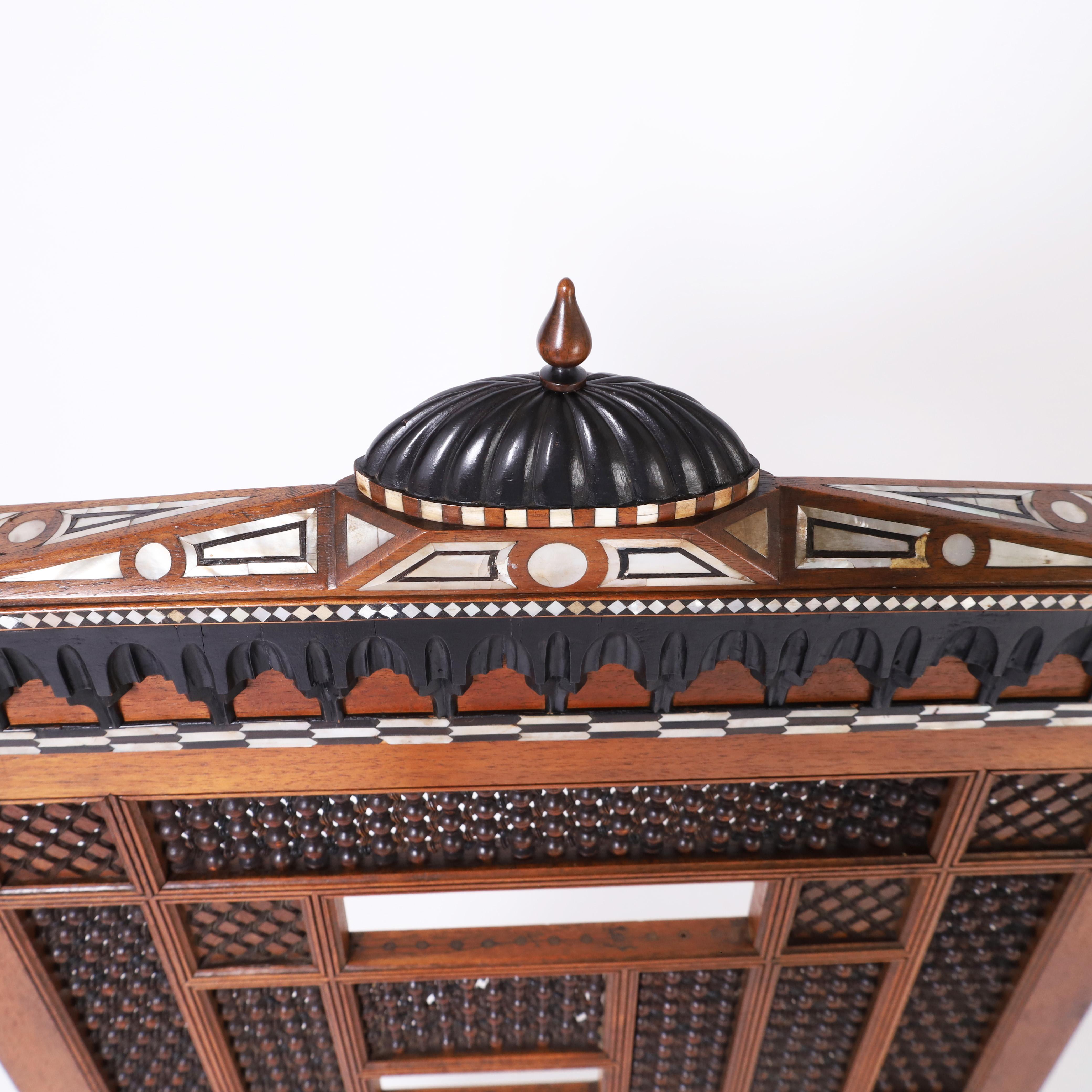 Antiker marokkanischer Kaminschirm (Marokkanisch) im Angebot