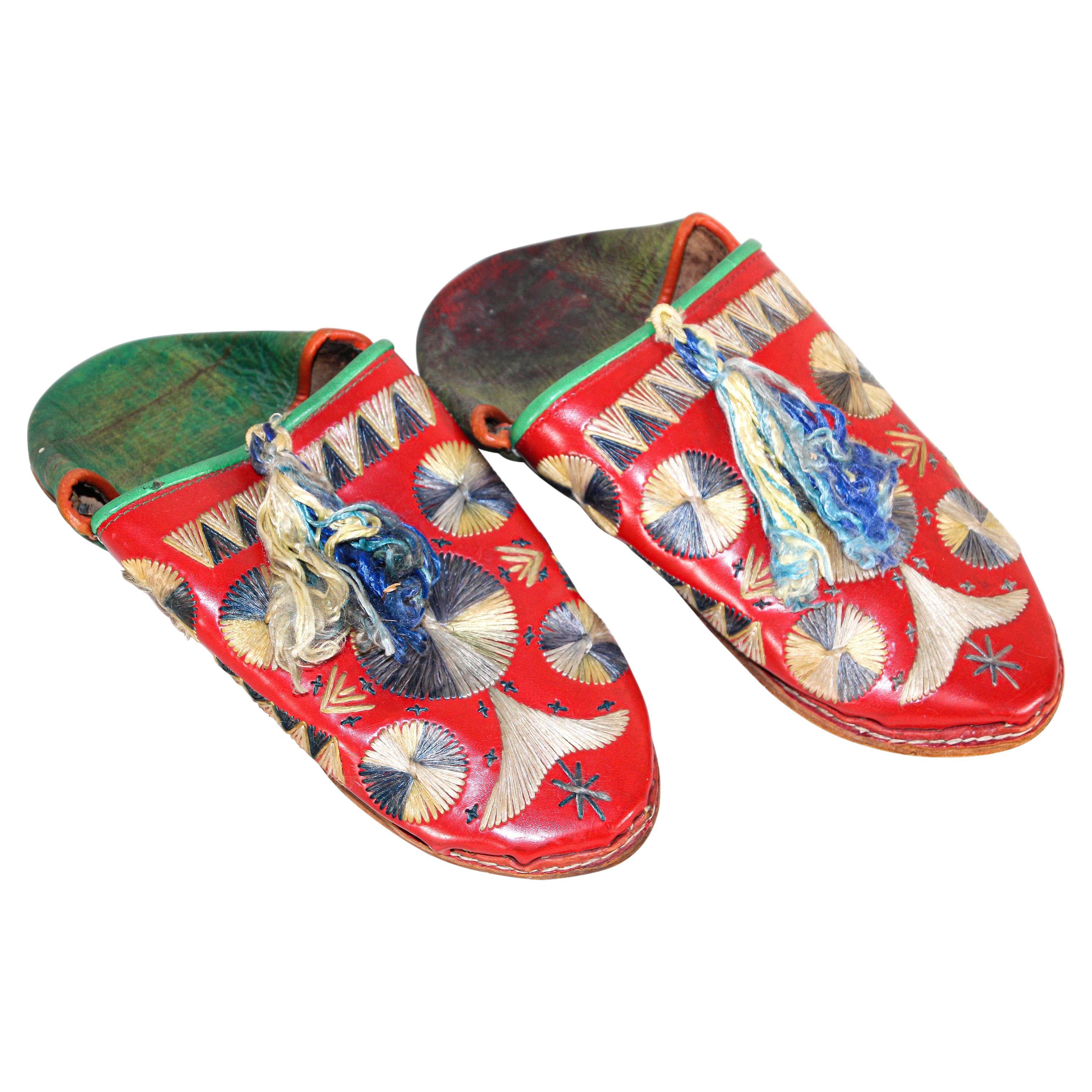 Antike marokkanische handgefertigte Babouches-Schuhe aus Berberleder