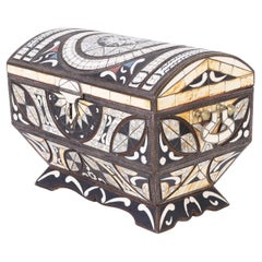 Antike marokkanische Treasure Chest mit Intarsien