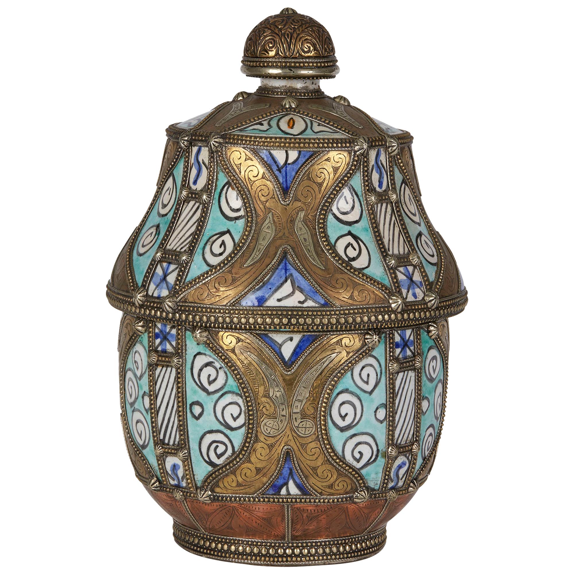 Antiker marokkanischer Jobbana-Keramik-Buttertopf mit Deckel