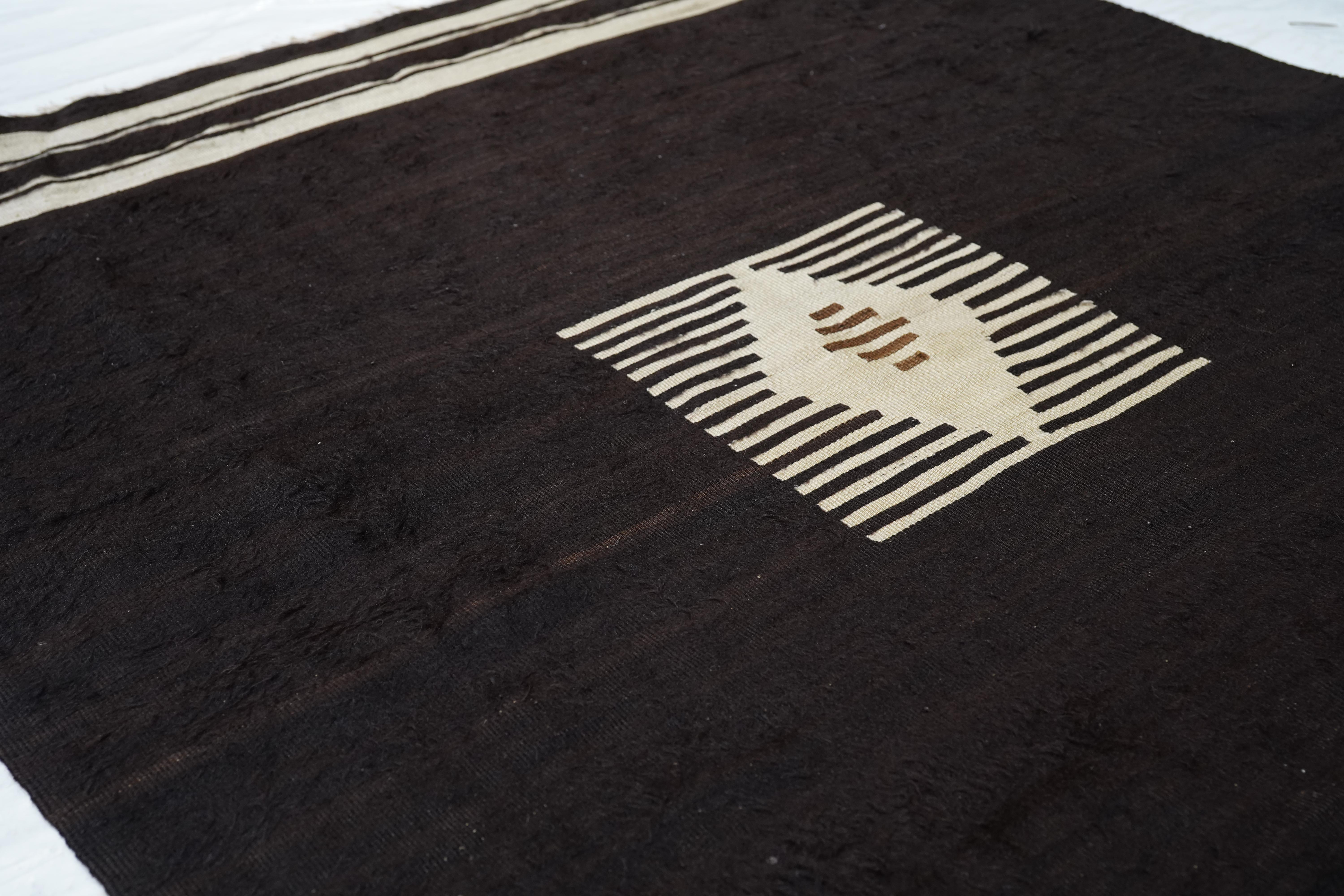 Antique Moroccan Kilim Rug 4'9