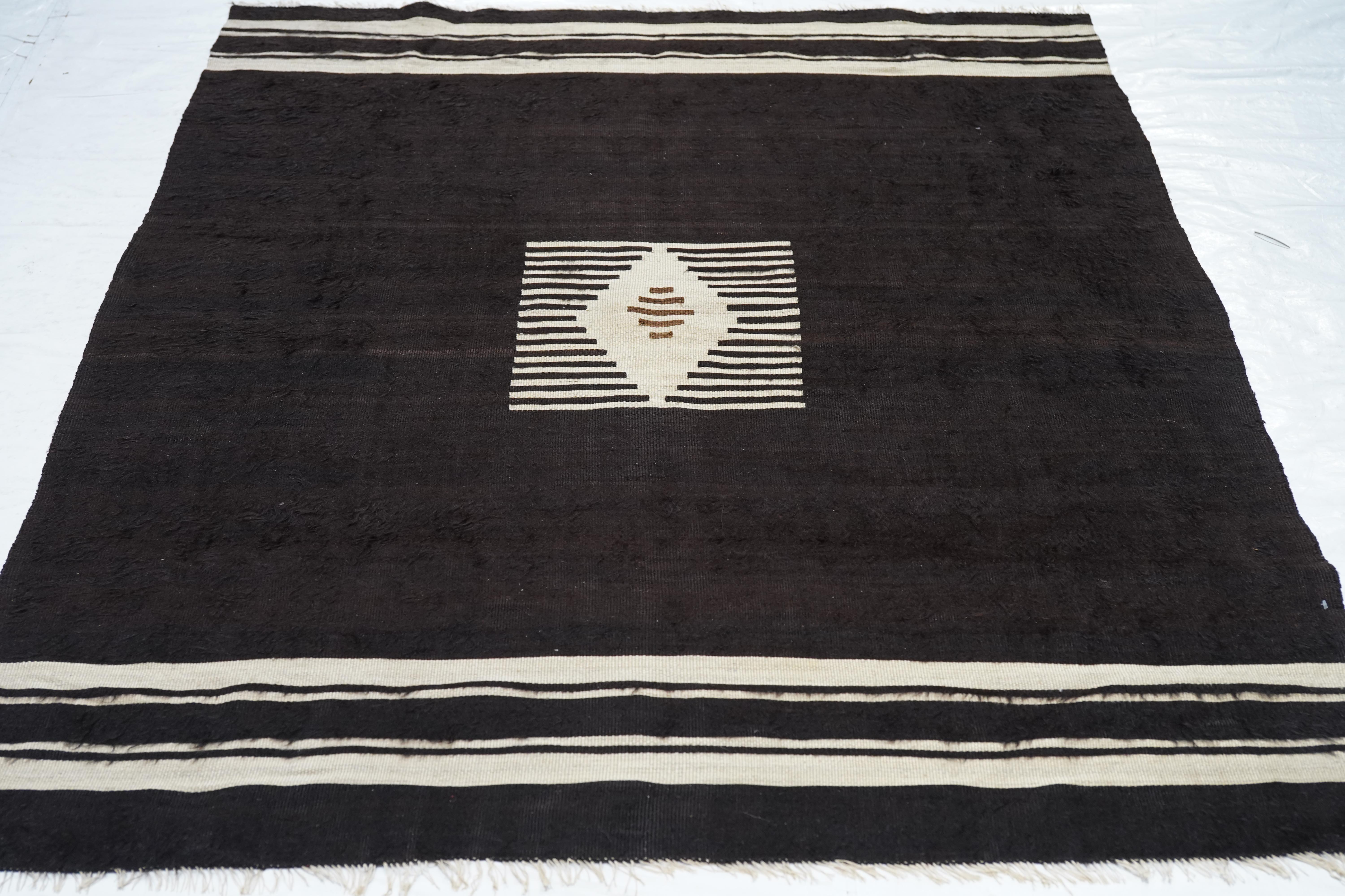 Antique Moroccan Kilim Rug 4'9