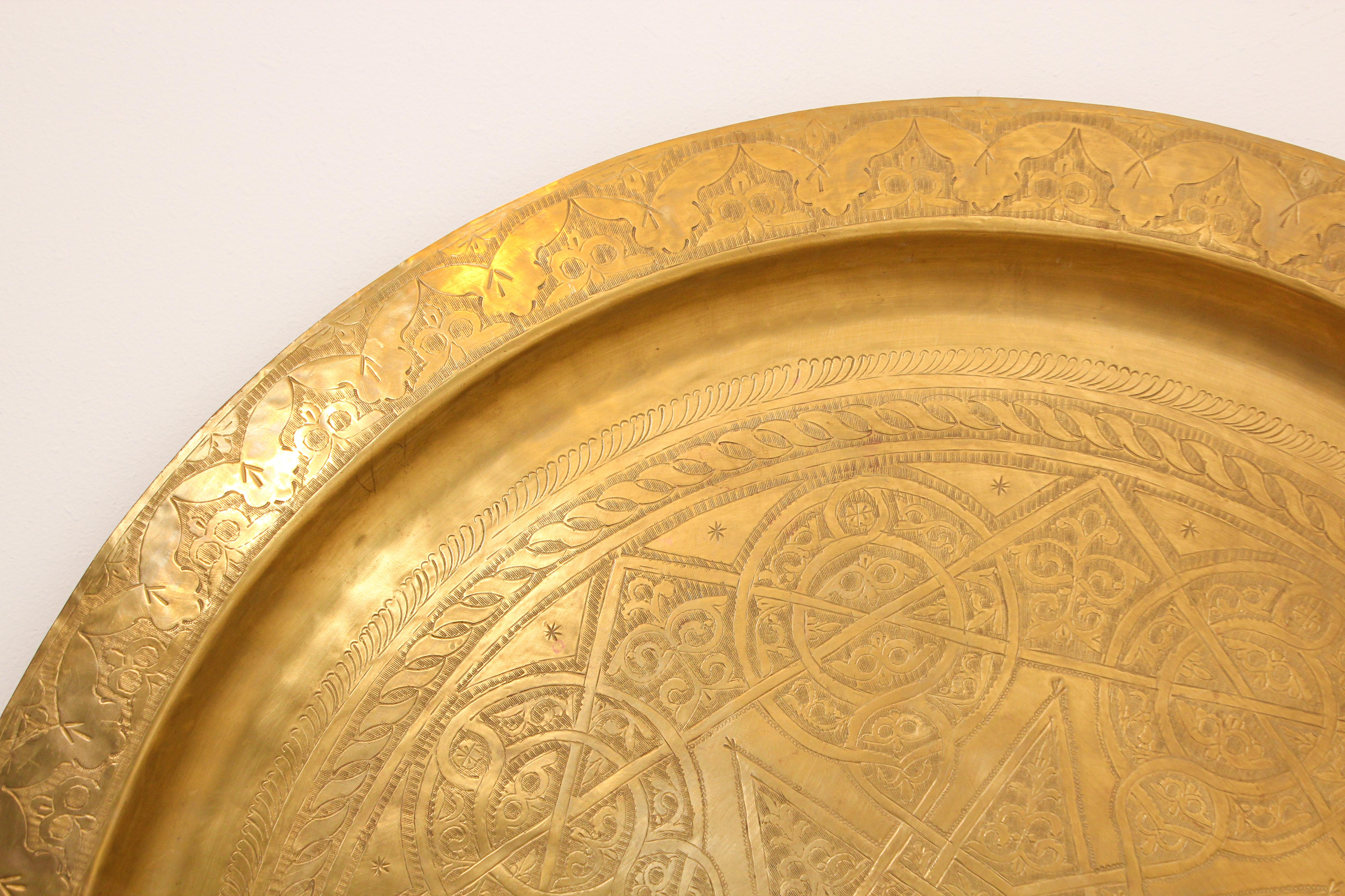 Etched 1940's Antique Moroccan Large Polished Round Brass Tray Platter 36 in. D.