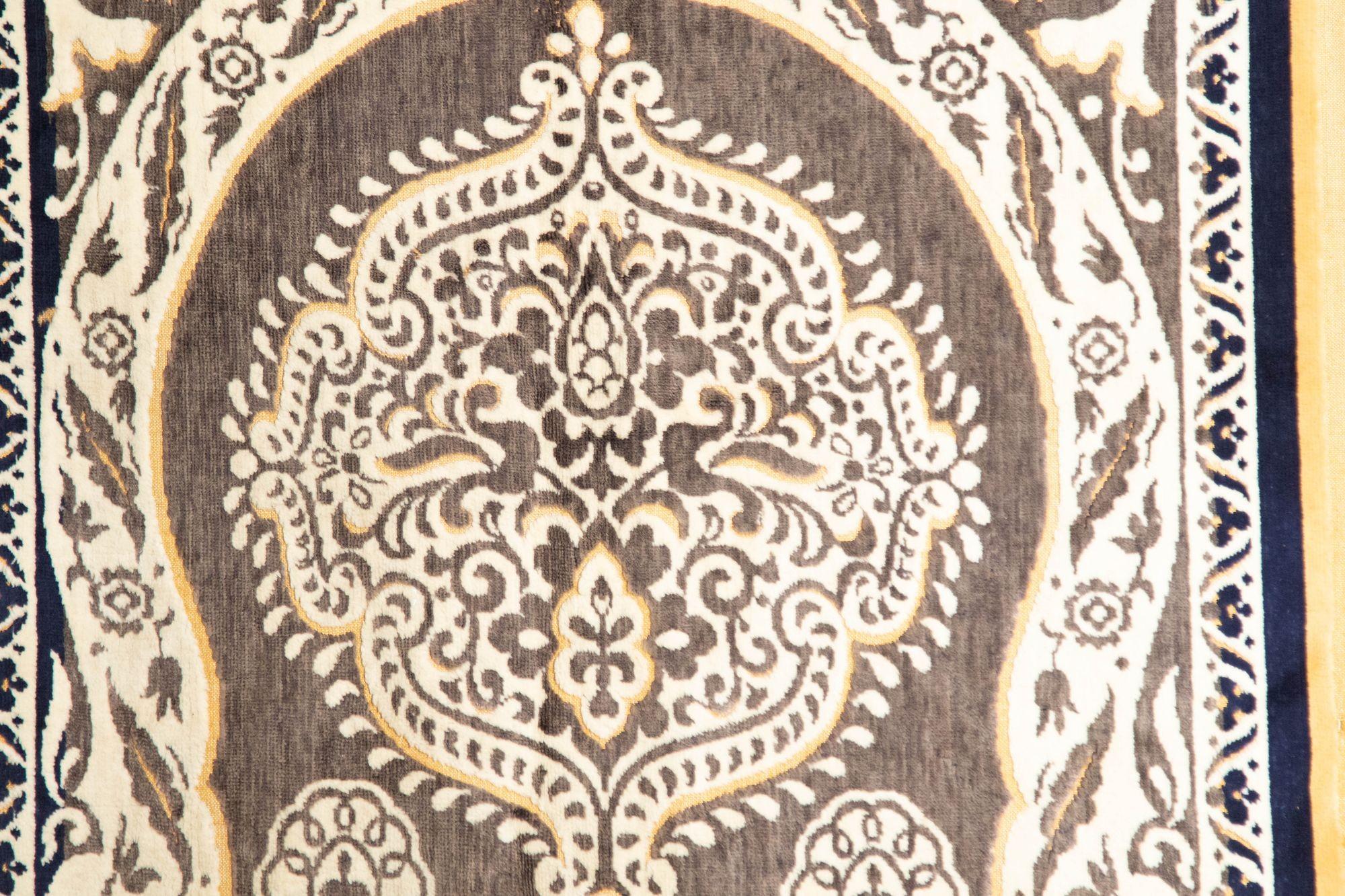 Antiker marokkanischer maurischer Wandteppich aus Seide und Textilteppich aus dem 19. Jahrhundert, Hiti im Angebot 7