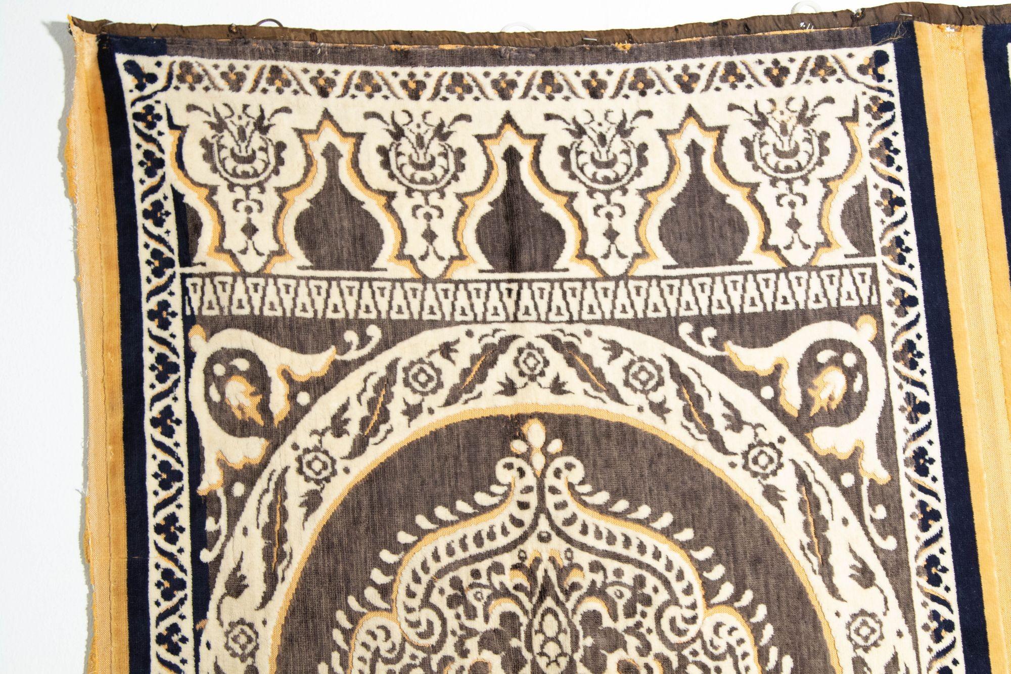Antiker marokkanischer maurischer Wandteppich aus Seide und Textilteppich aus dem 19. Jahrhundert, Hiti (Handgewebt) im Angebot