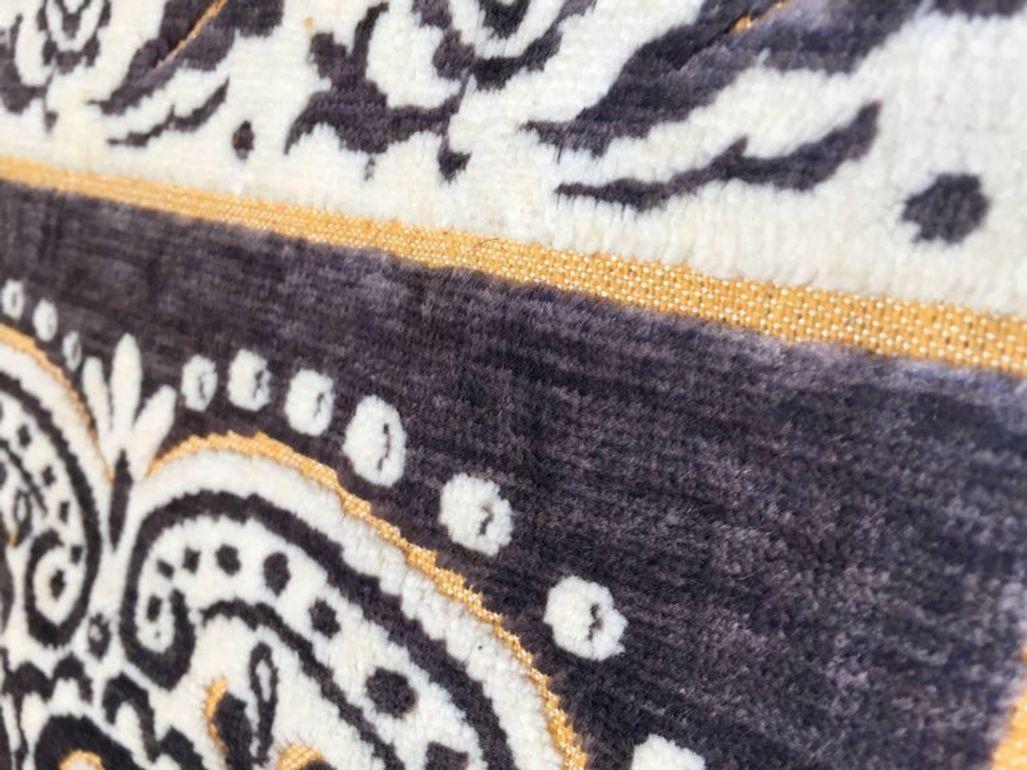 Antiker marokkanischer maurischer Wandteppich aus Seide und Textil, Wandbehang mit Hiti im Angebot 2