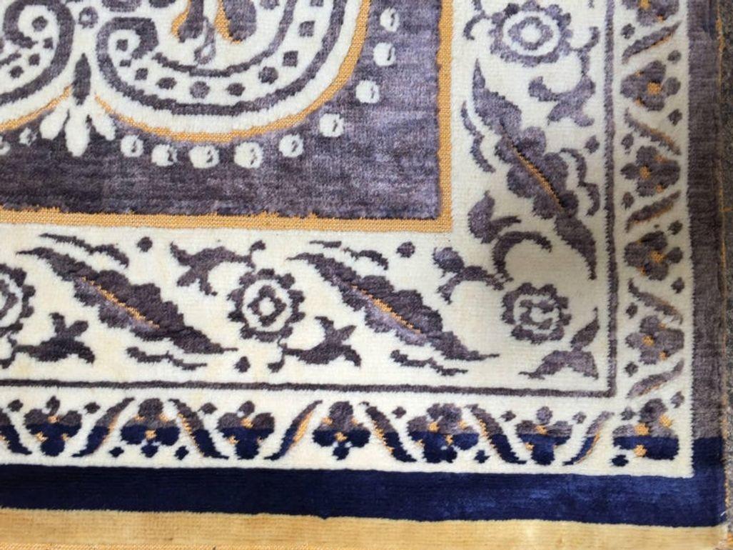 Antiker marokkanischer maurischer Wandteppich aus Seide und Textil, Wandbehang mit Hiti im Angebot 3