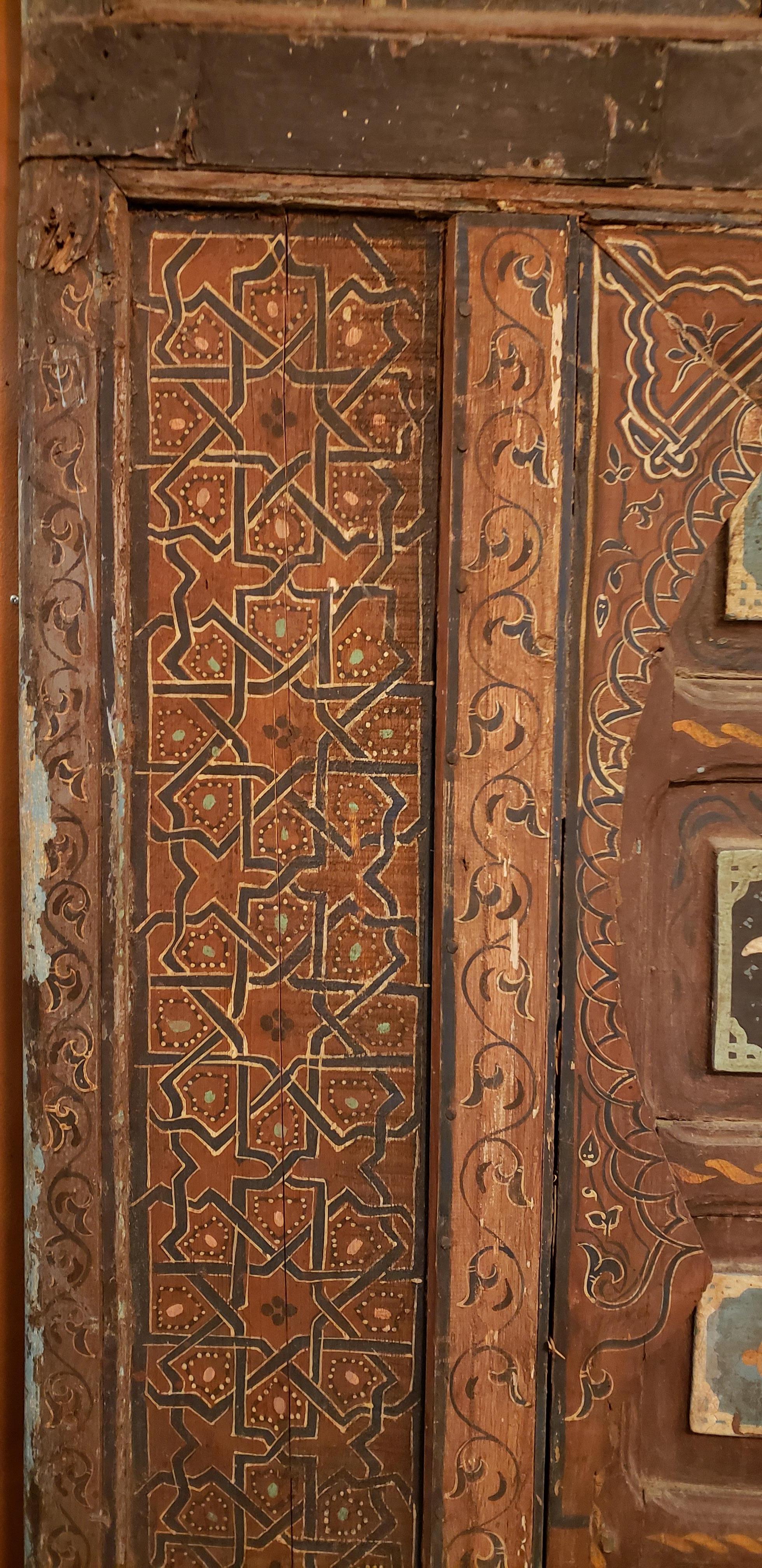 Antique Moroccan Palace Double Door, Marrakech In Distressed Condition For Sale In Orlando, FL