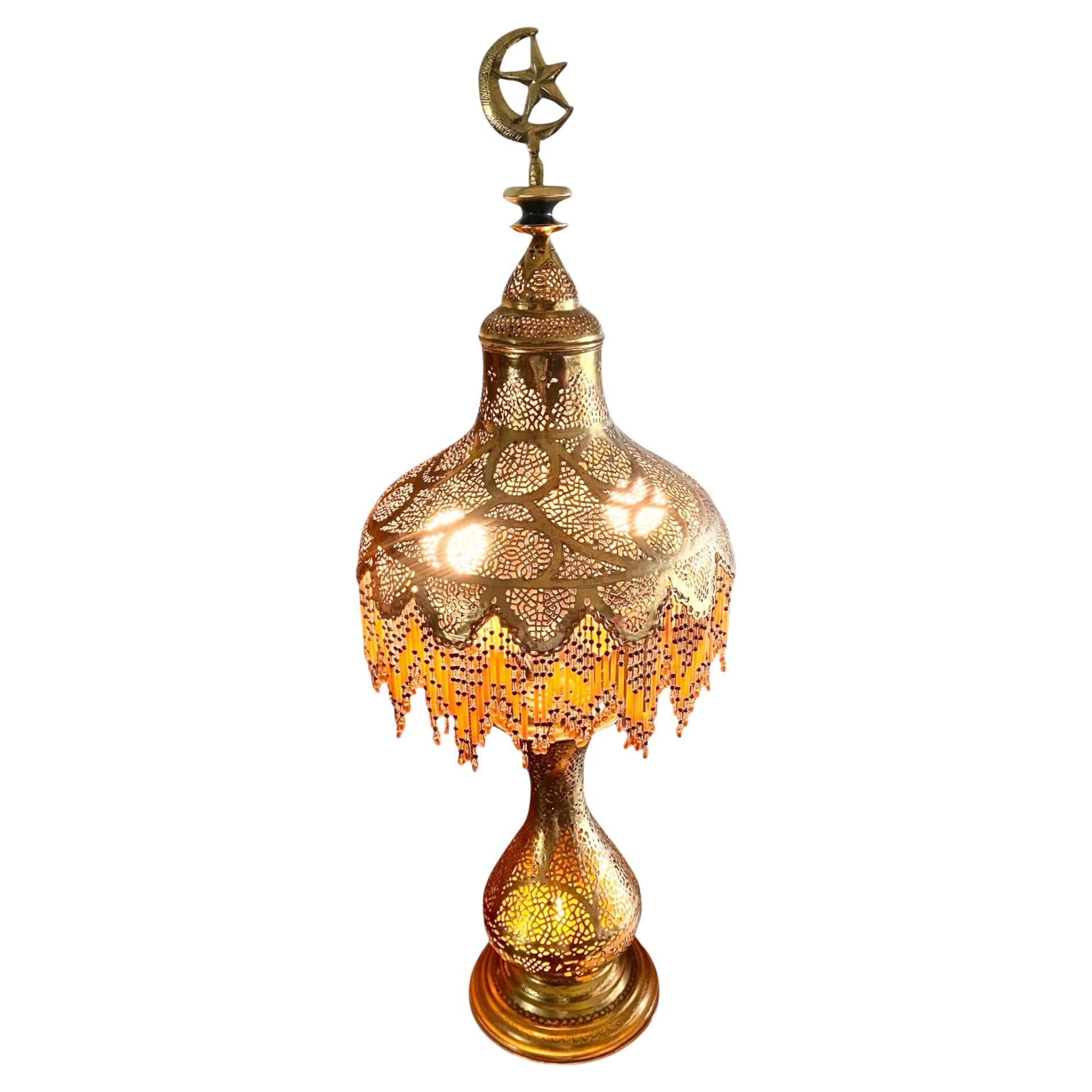 Lampe de table marocaine ancienne en laiton percé