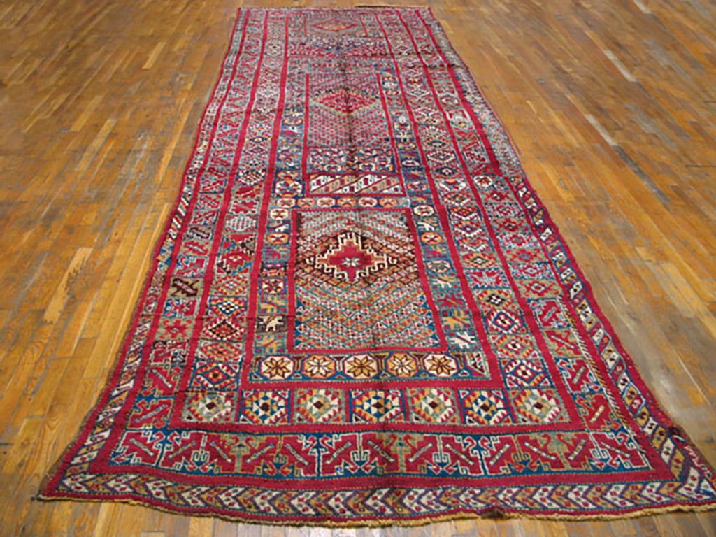 Antique Moroccan rug, size: 5'6