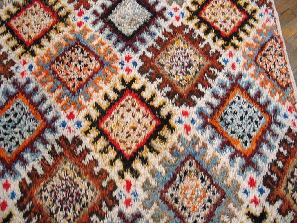 Antique Moroccan Rug In Good Condition For Sale In New York, NY