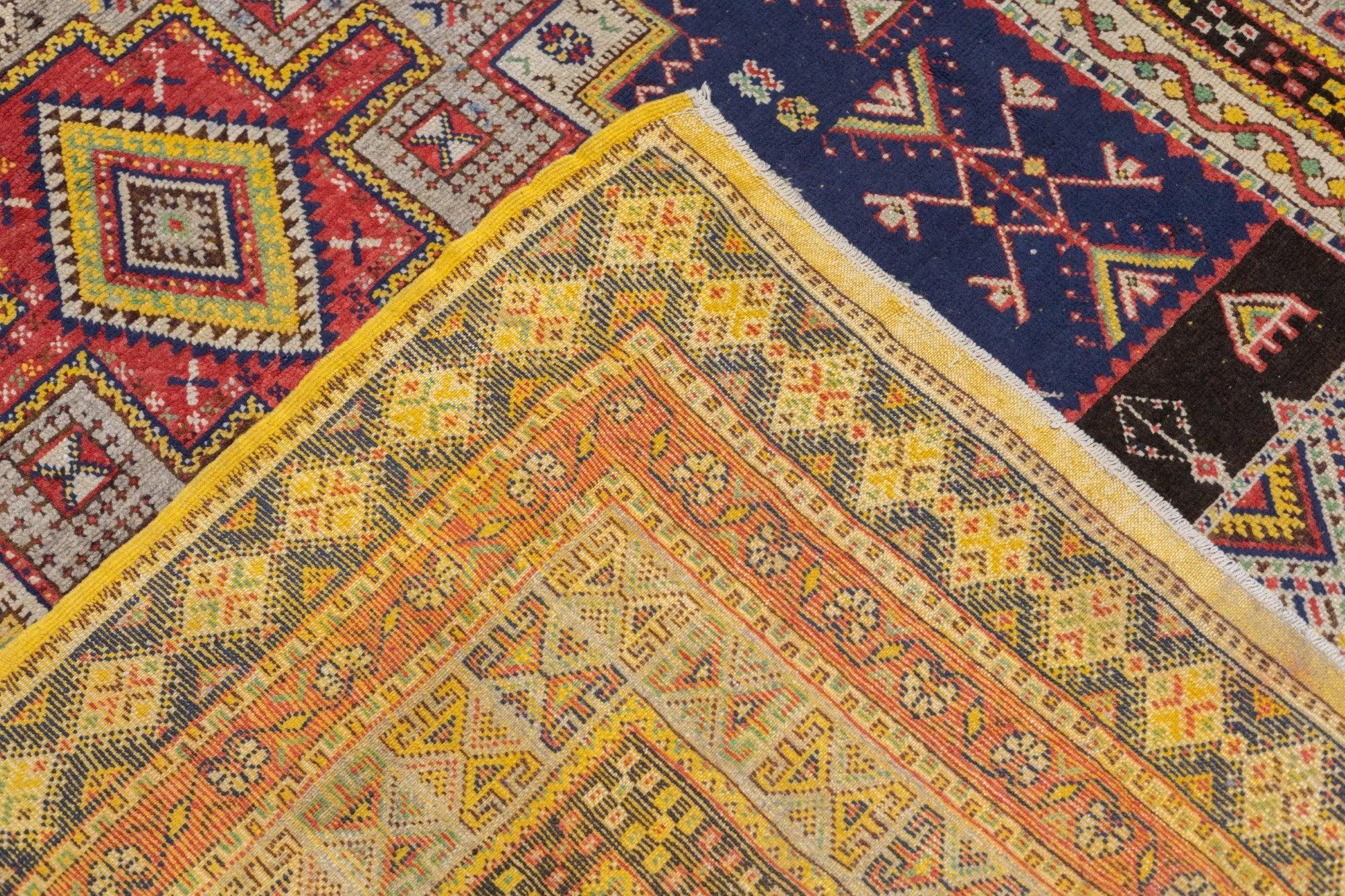 Antique Moroccan Rug 6'9'' x 9'8'' For Sale 5