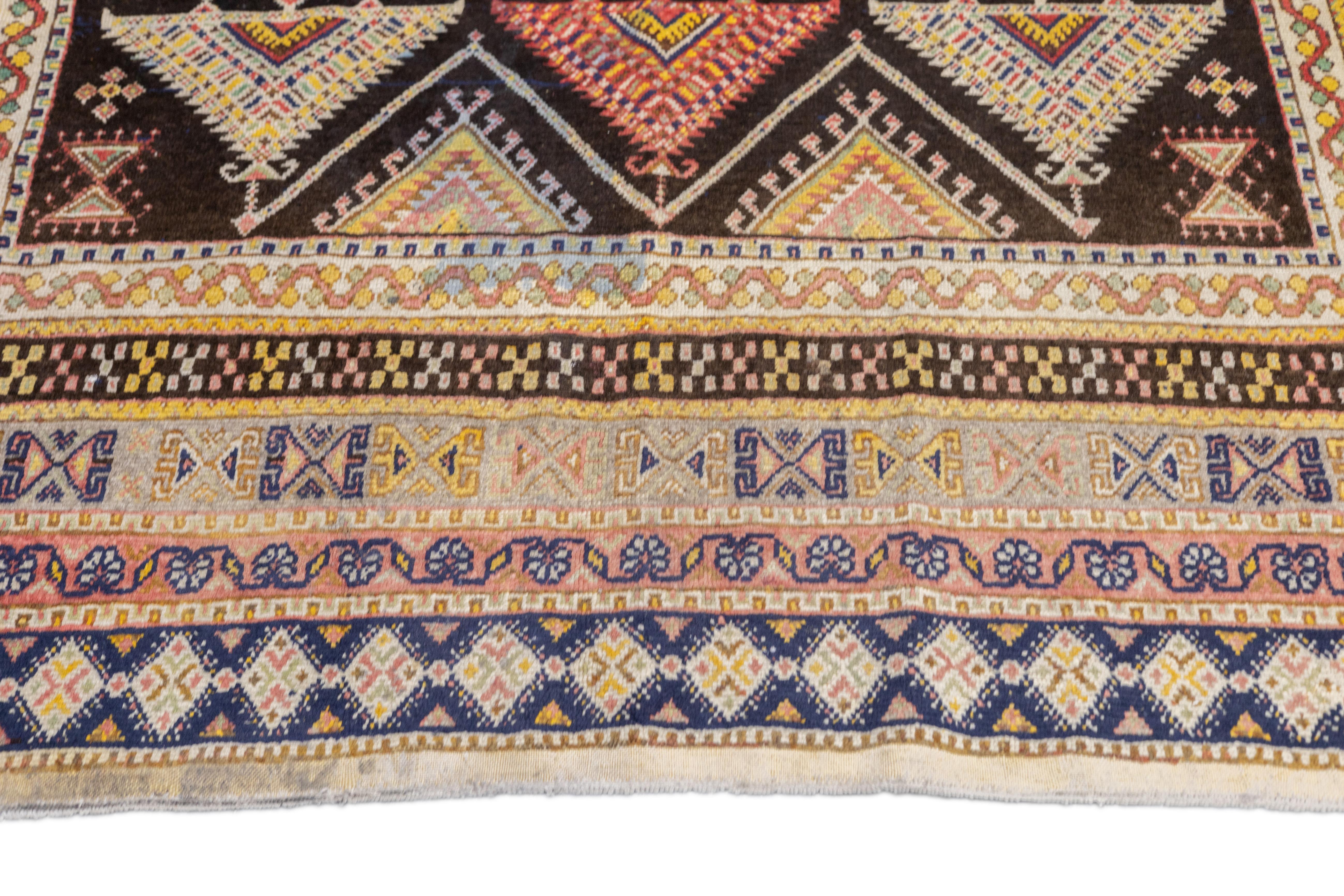 Antique Moroccan Rug 6'9'' x 9'8'' In Good Condition For Sale In New York, NY
