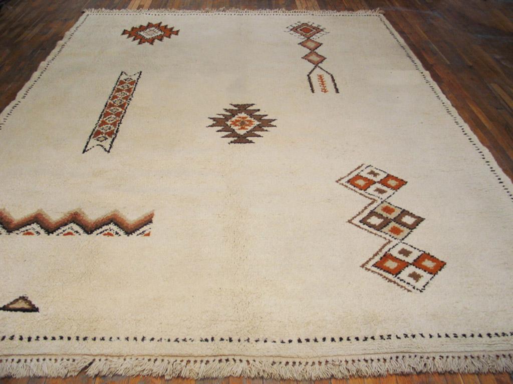 Mid-20th Century Mid 20th Century Moroccan Carpet ( 9' 10