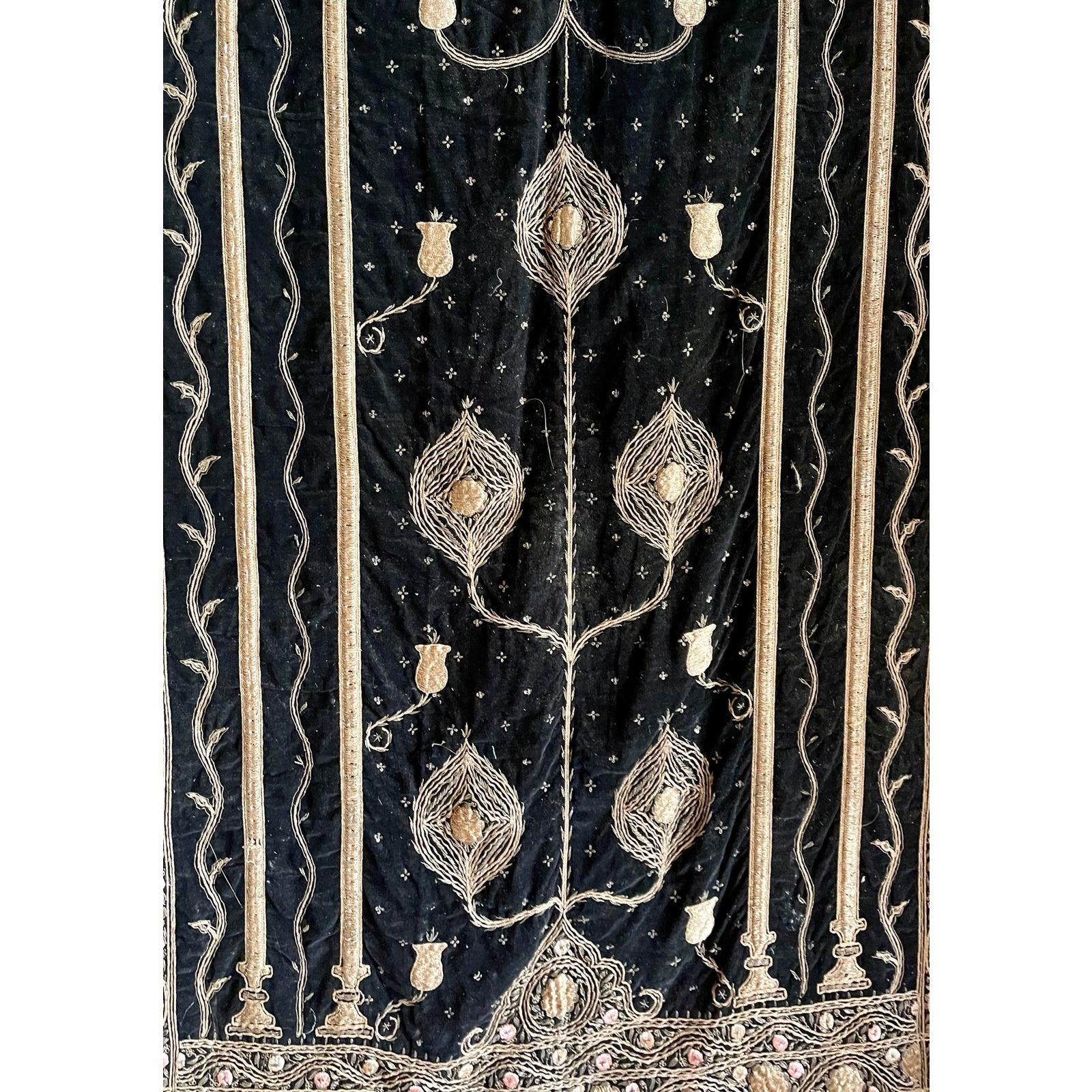 Antique Moroccan Textile Black & Gold Tapestry Rug, 19th Century In Good Condition For Sale In LOS ANGELES, CA