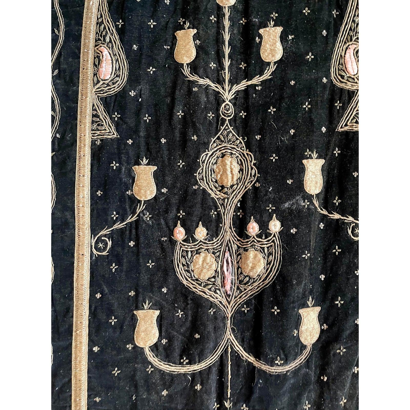 Antique Moroccan Textile Black & Gold Tapestry Rug, 19th Century For Sale 1