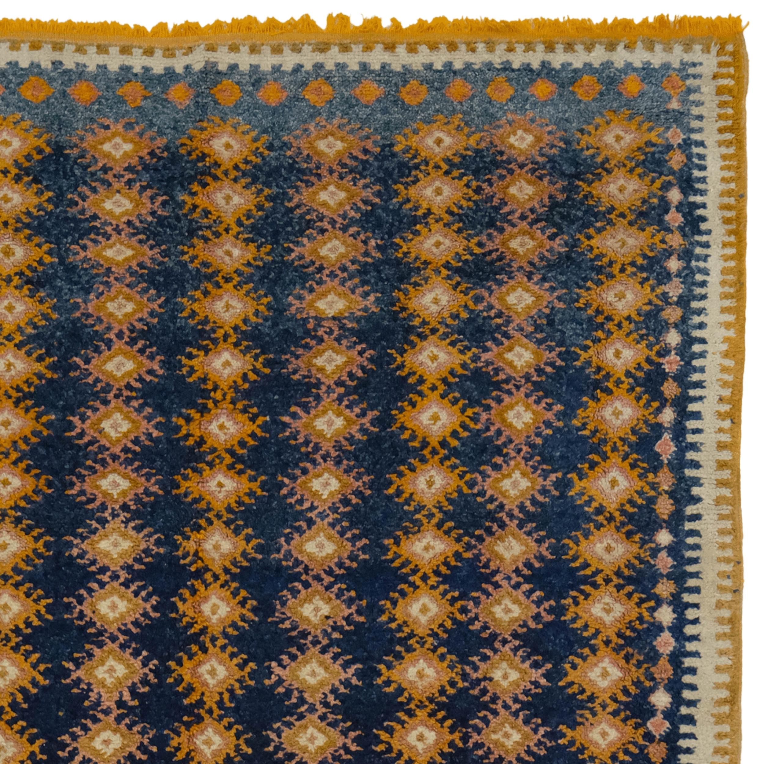 Tapis ancien du Maroc - Tapis ancien du Maroc en laine du 19ème siècle Bon état - En vente à Sultanahmet, 34