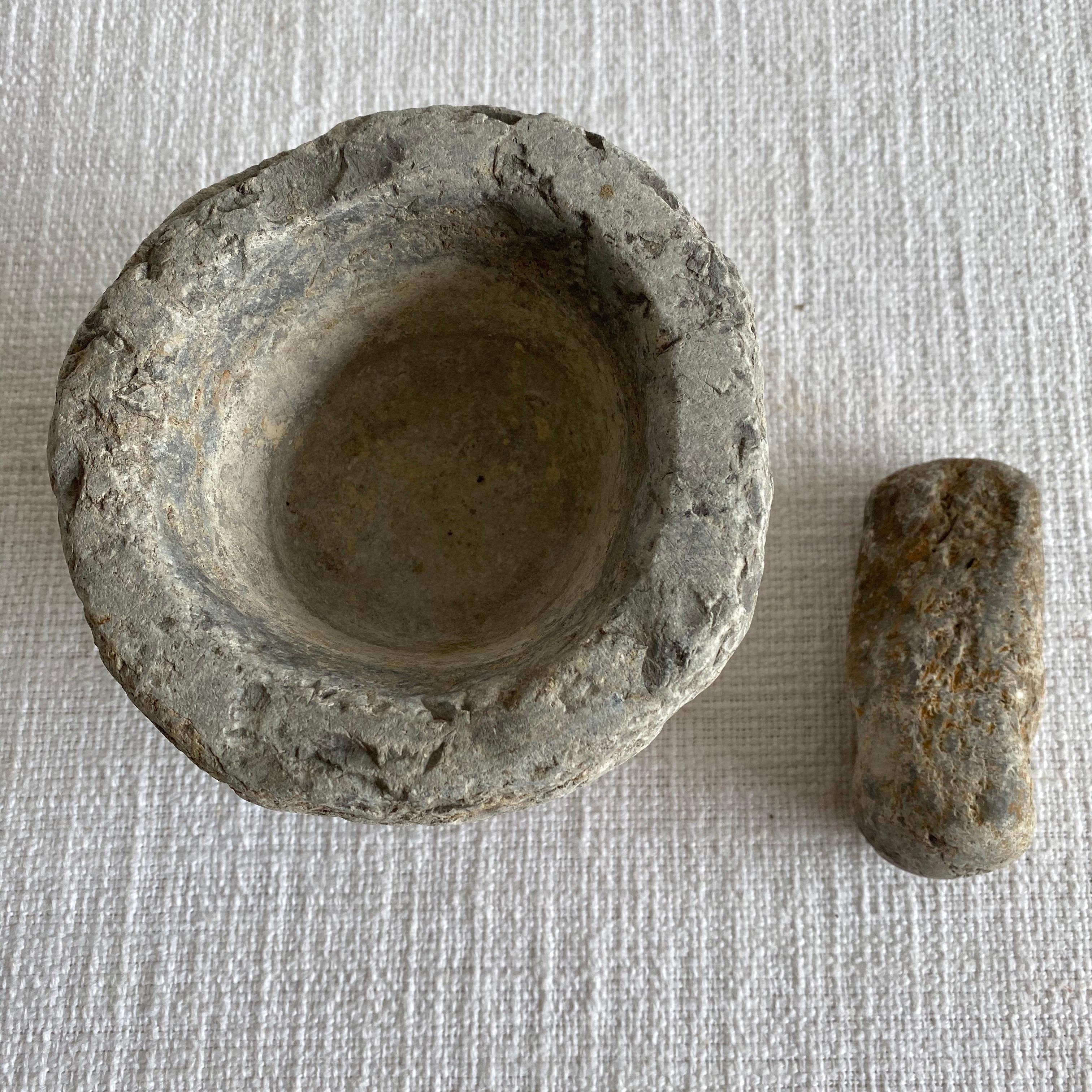 Antique mortar and pestle stone bowl set
Size: 5.5