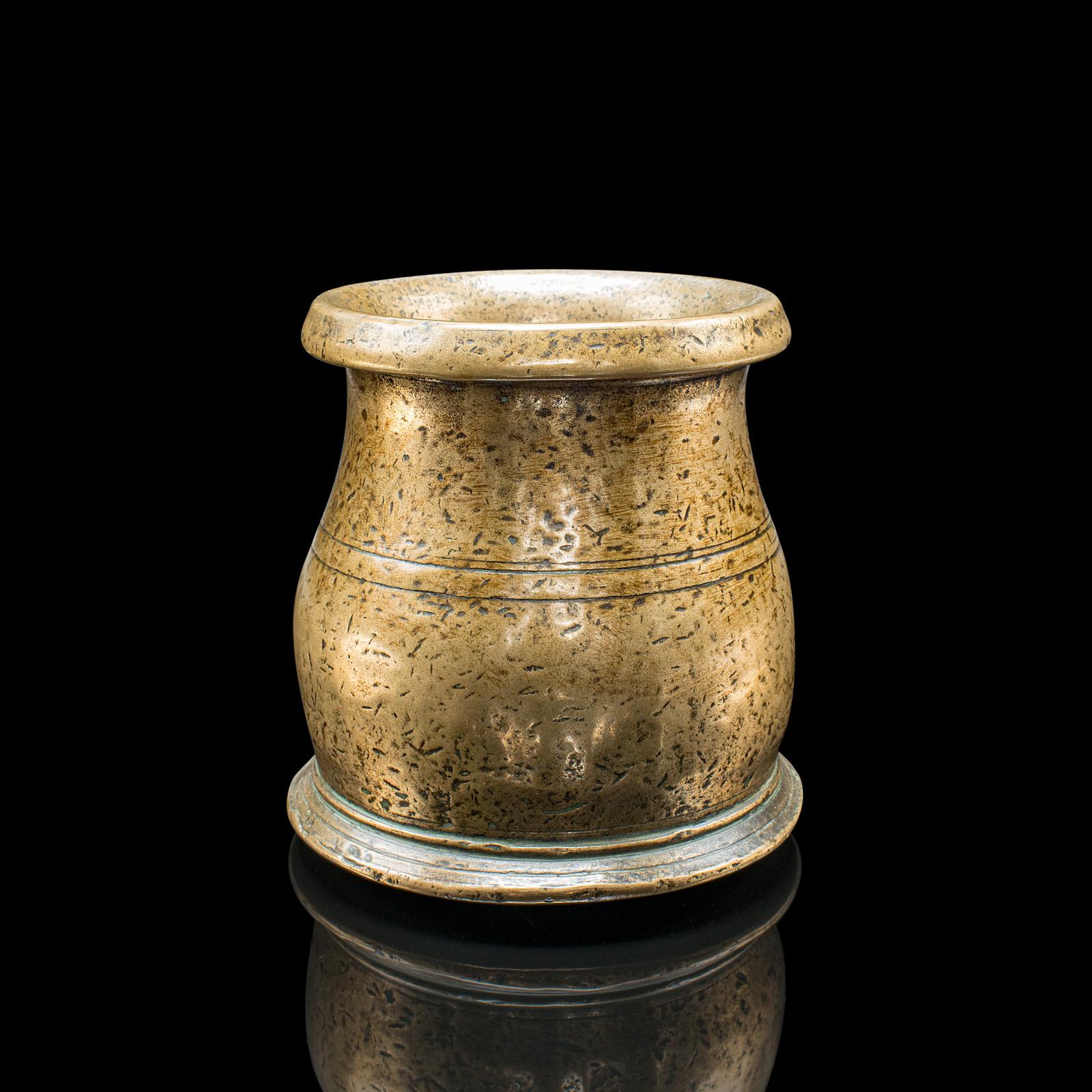 Antiker Mörser & Stößel, Englisch, Bronze Apotheker, Küchenhilfe, Carolean, 1670 (18. Jahrhundert und früher) im Angebot