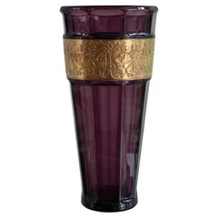 Vase antique Moser Art Nouveau en améthyste avec Freize en or doré