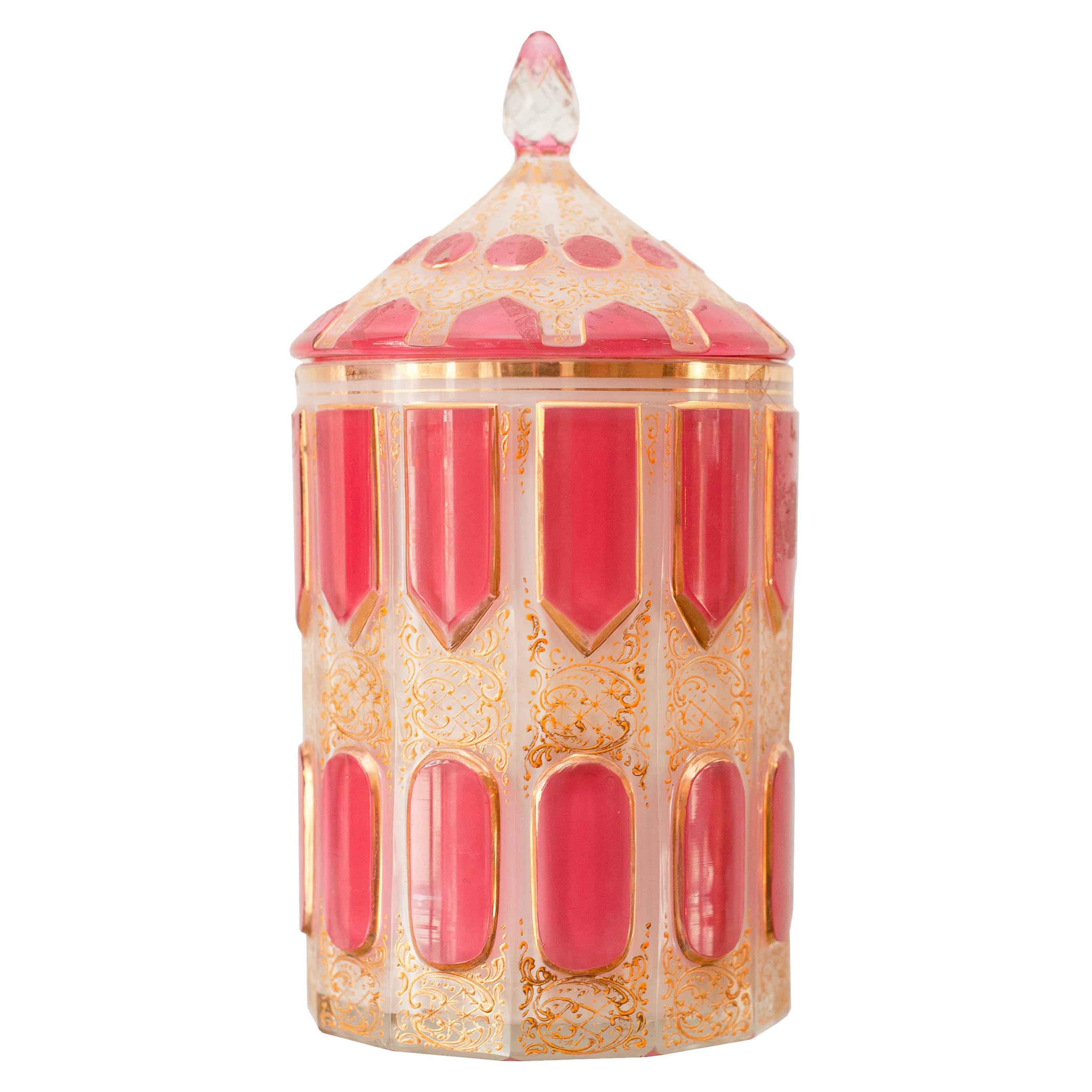 Antiker weißer Moser-Kunstglas-Kanister mit rosa Cabochon-Paneelen und Deckel