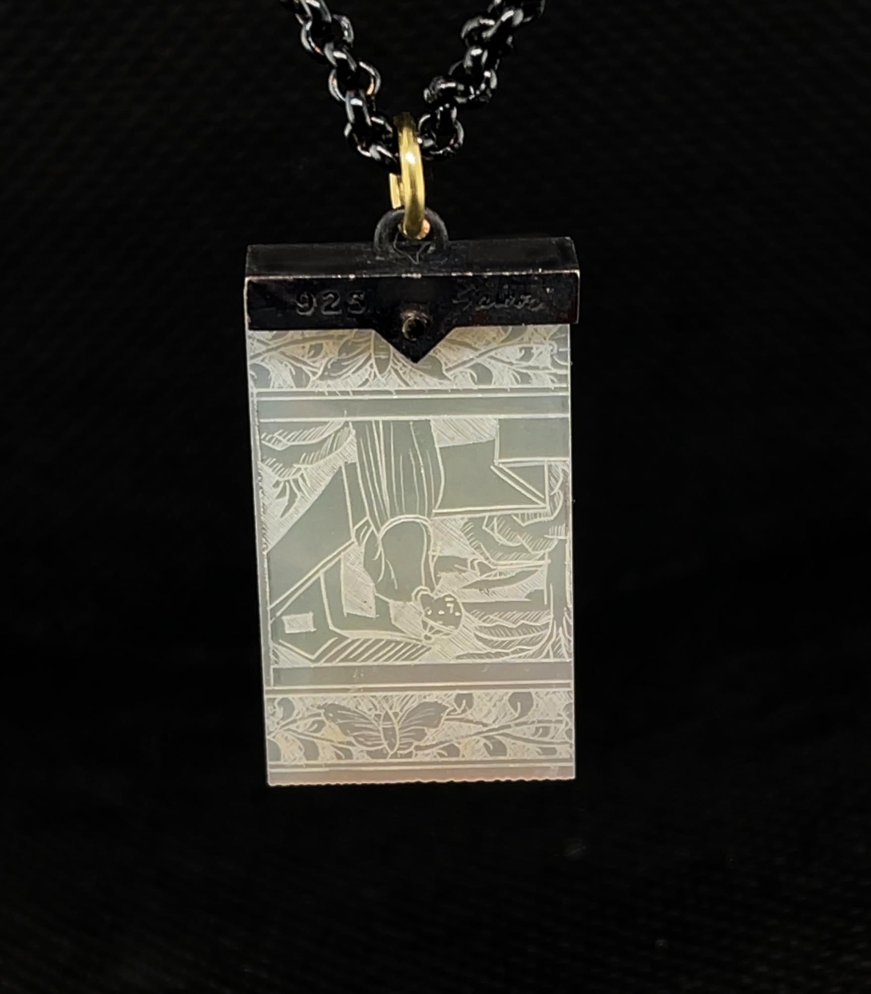 Antique Mother of Pearl Gaming Counter Necklace with Gold and Blackened Silver For Sale 3