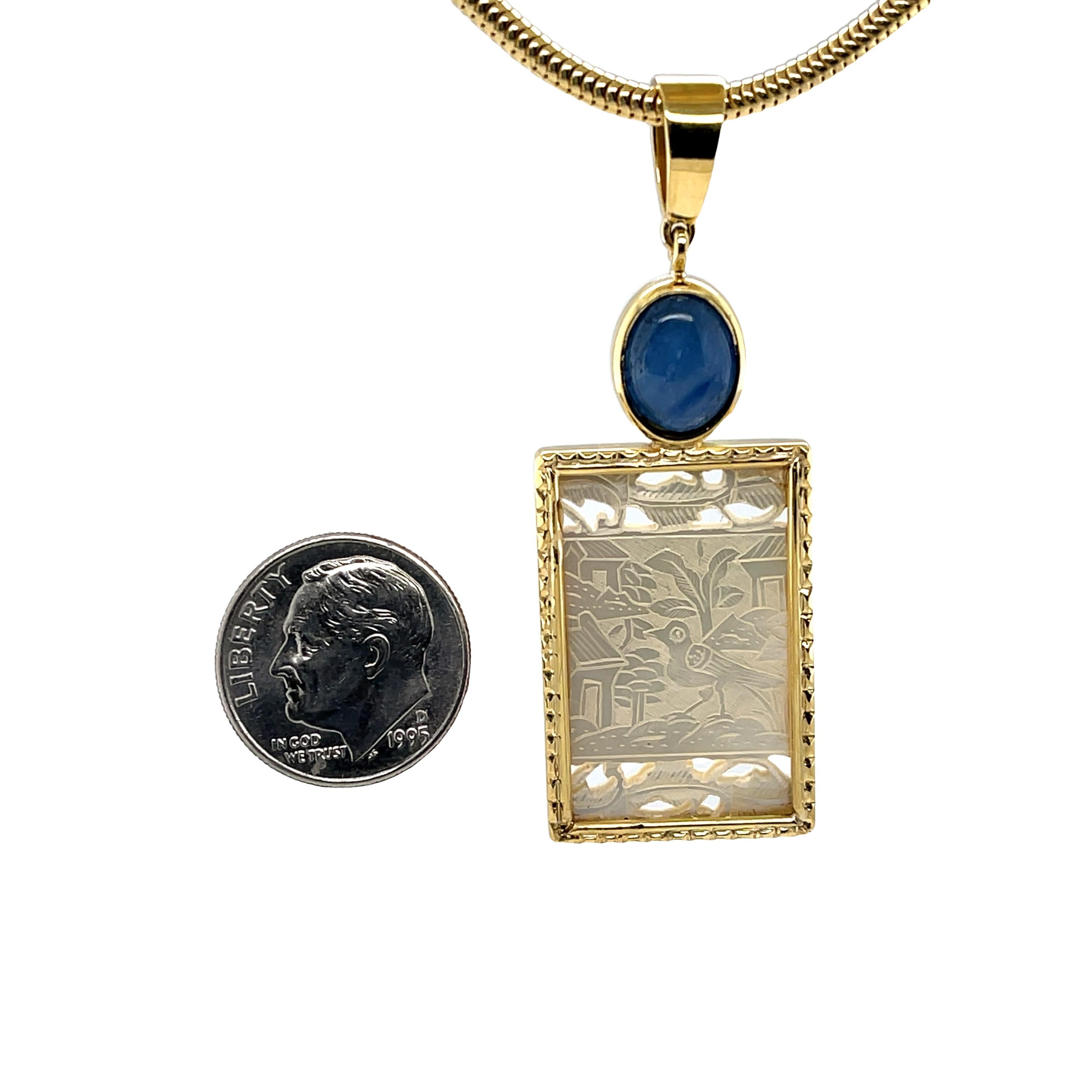 Antique Mother-of-Pearl Gambling Counter and Kyanite Cabochon Pendant 18k Gold In New Condition For Sale In Los Angeles, CA