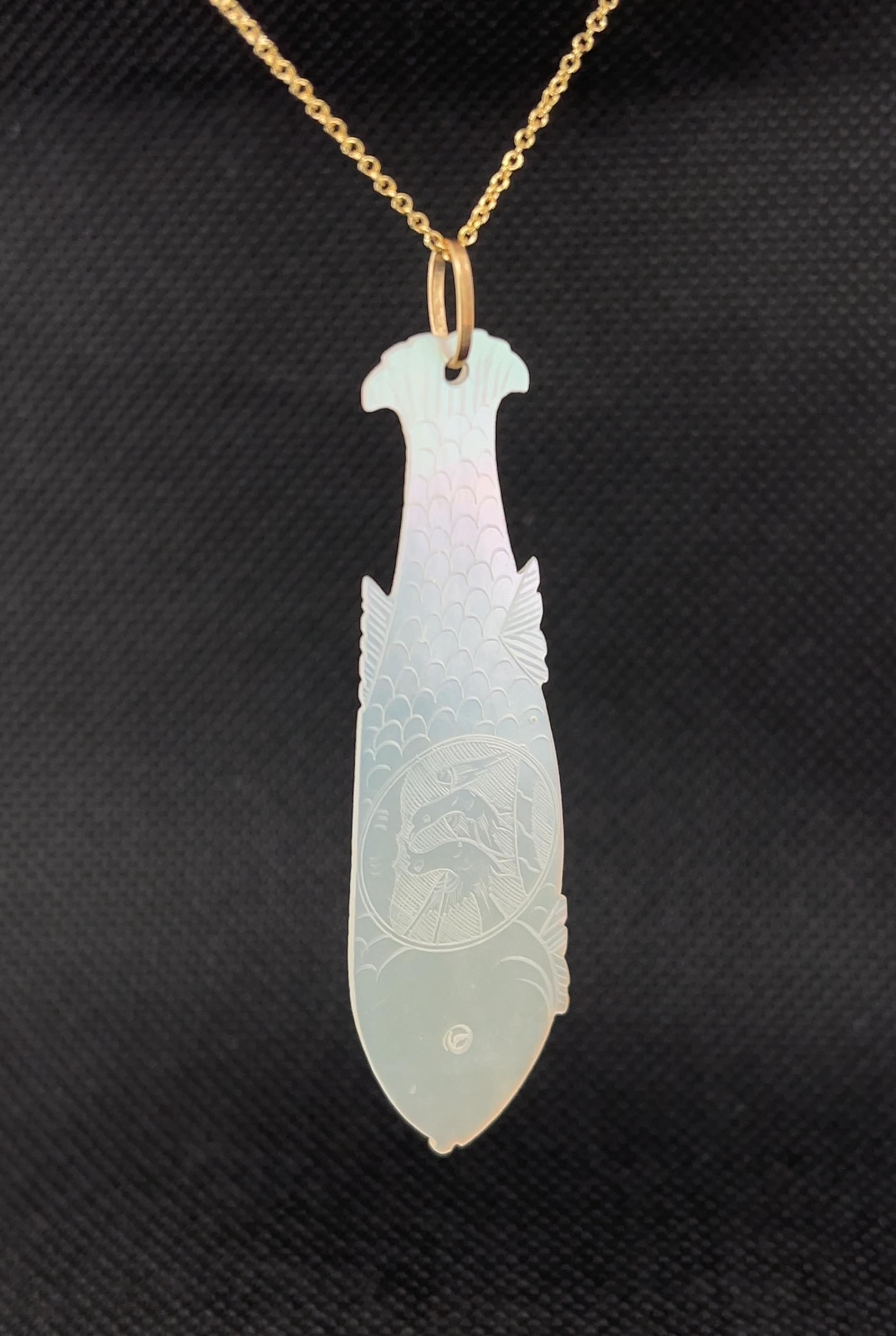 mother of pearl fish pendant