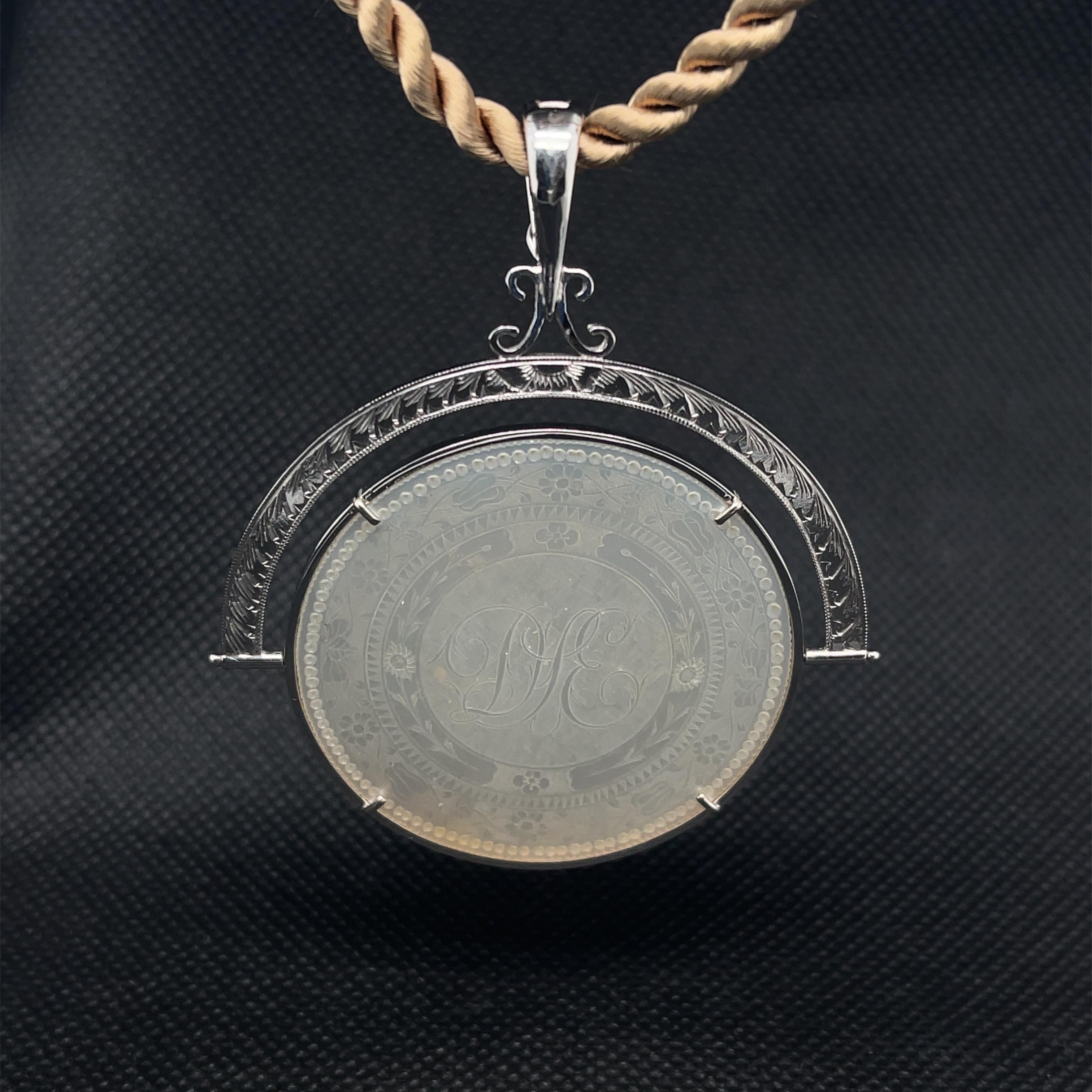 Antique Mother-of-Pearl Gaming Counter Reversible Pendant Enhancer in White Gold In New Condition For Sale In Los Angeles, CA