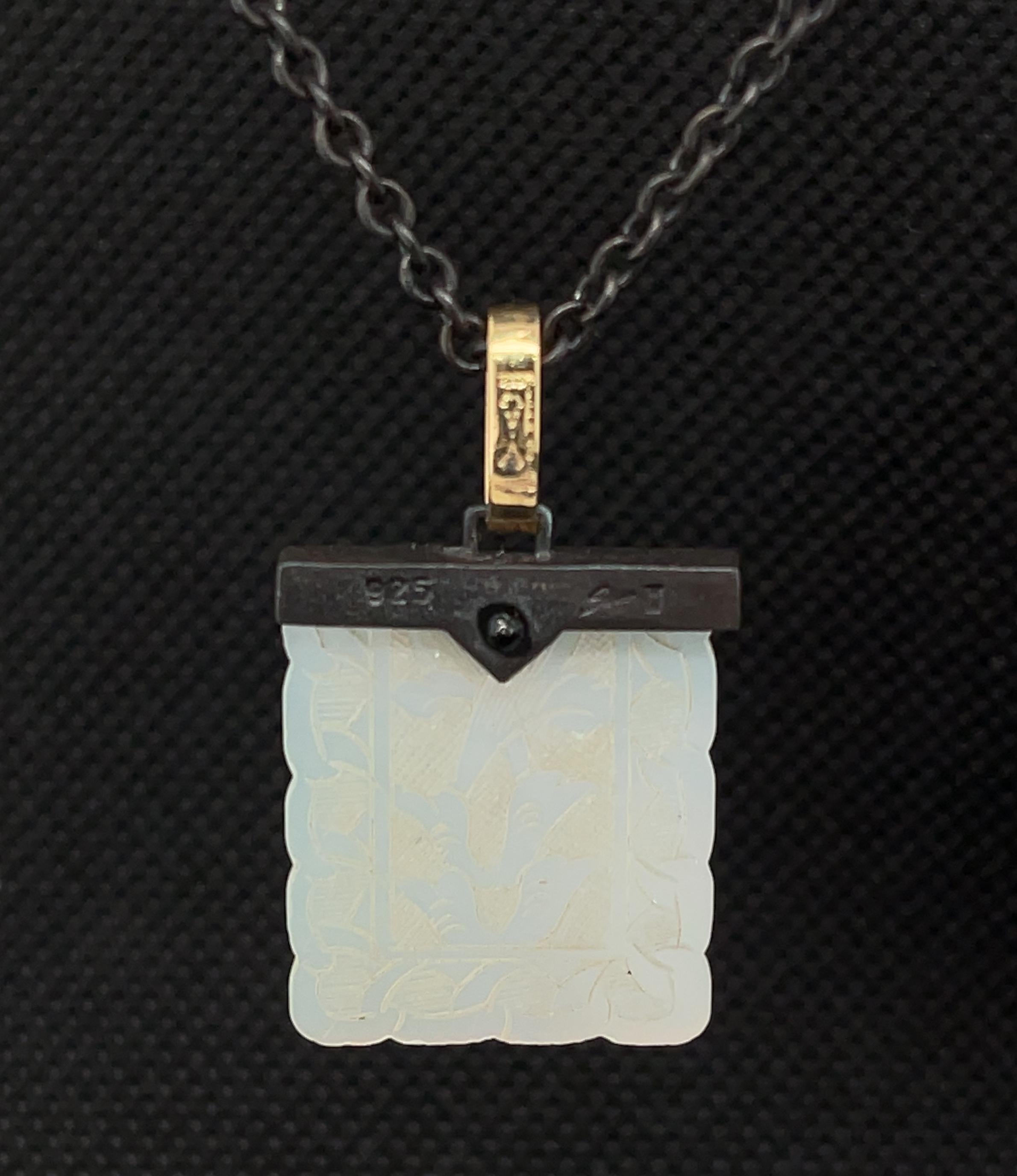 Antique Mother-of-Pearl Gaming Counter in 18K Gold and Silver Pendant with Chain For Sale 1