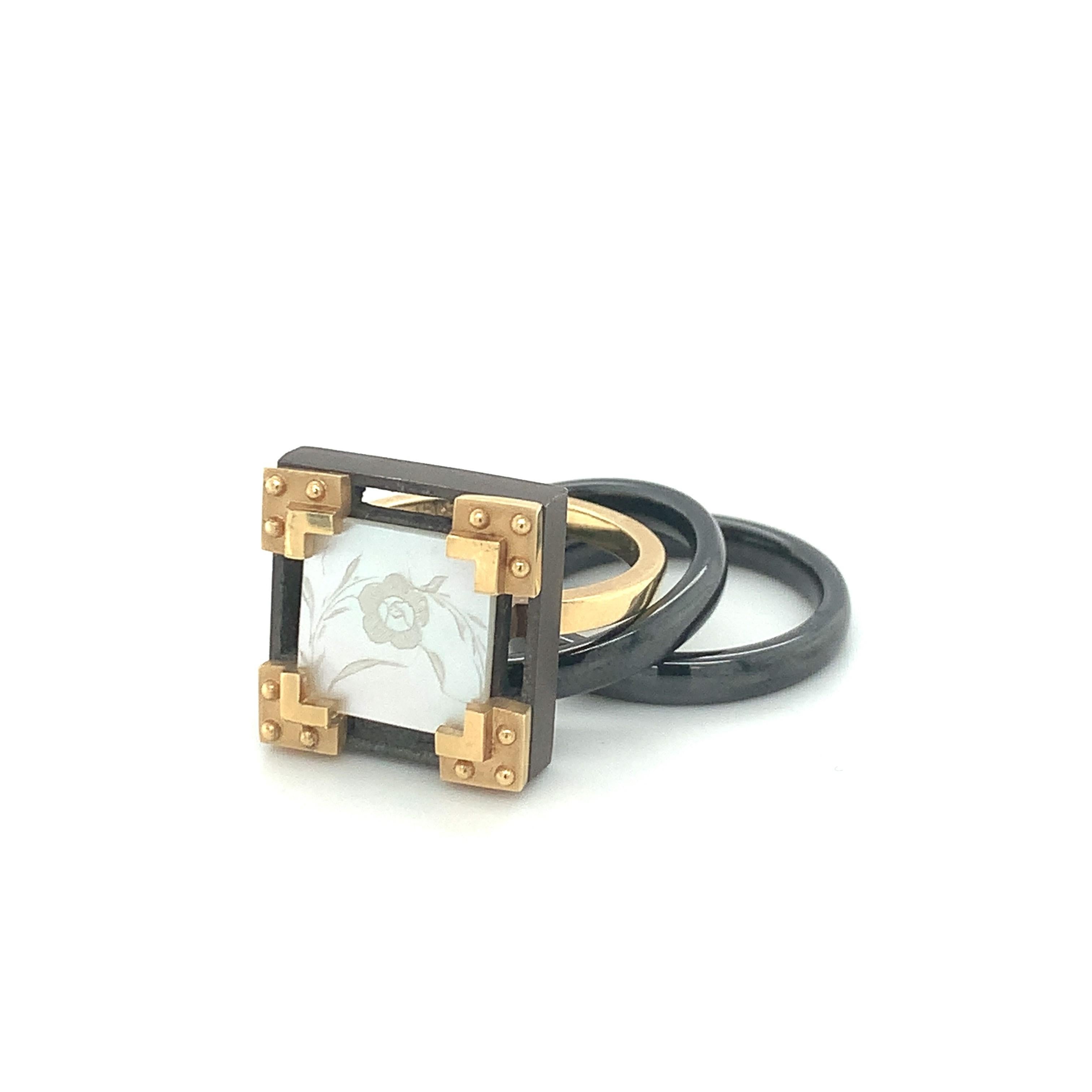 Antique Mother-of-Pearl Gaming Counter 18k Yellow Gold & Silver Ring with Bands In New Condition For Sale In Los Angeles, CA