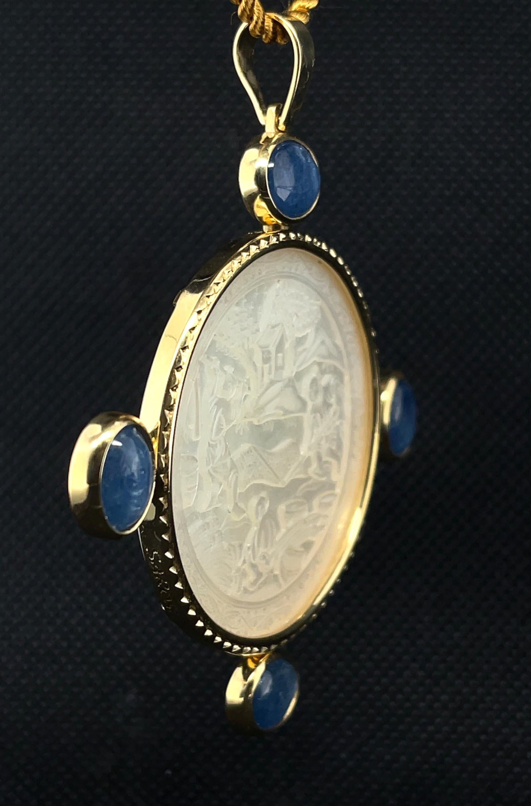 Artisan Antique Mother-of-Pearl Gaming Counter with Kyanite in 18k Yellow Gold Pendant For Sale