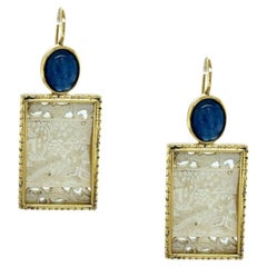 Boucles d'oreilles anciennes en or jaune avec comptoir de jeu en nacre et Kyanite