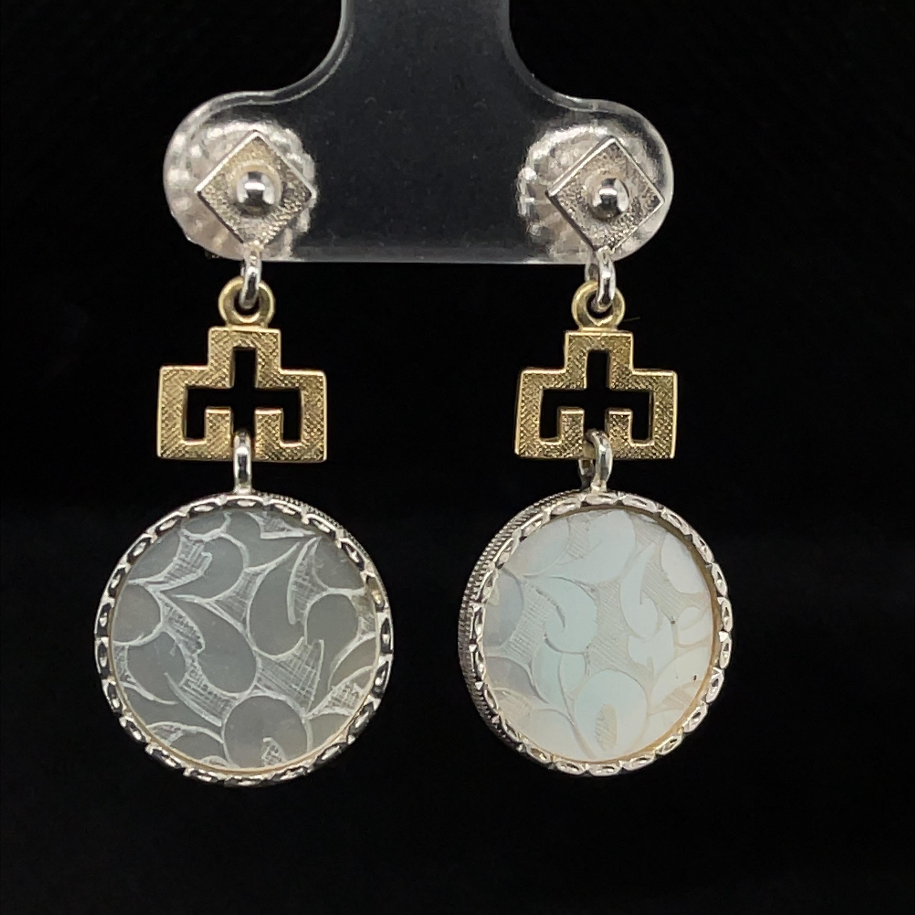 Round Cut Antique Mother-of-Pearl Gaming Counter Yellow Gold and Silver Dangle Earrings For Sale