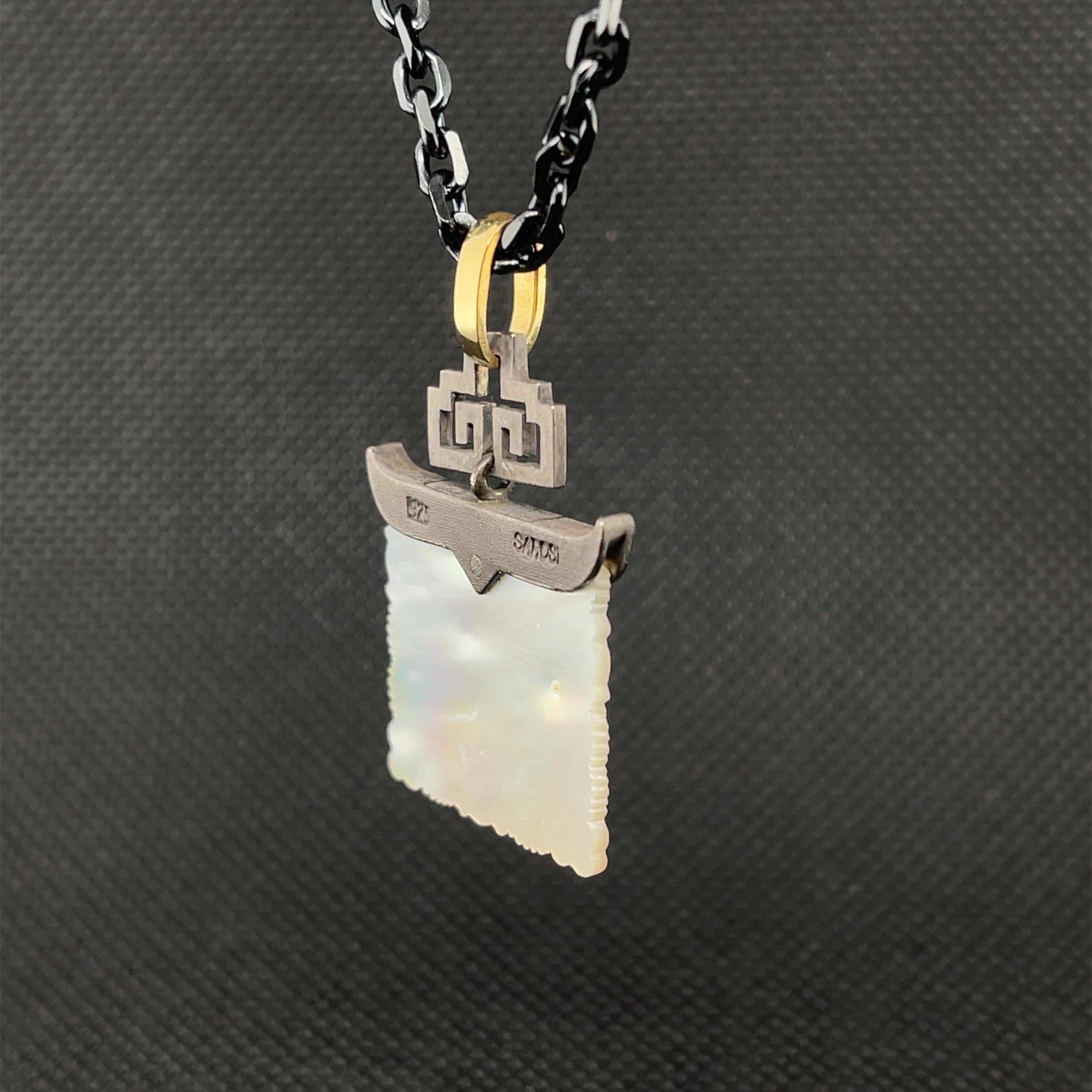 Artisan Antique Mother-of-Pearl Gaming Counter Pendant in Yellow Gold and Silver  For Sale