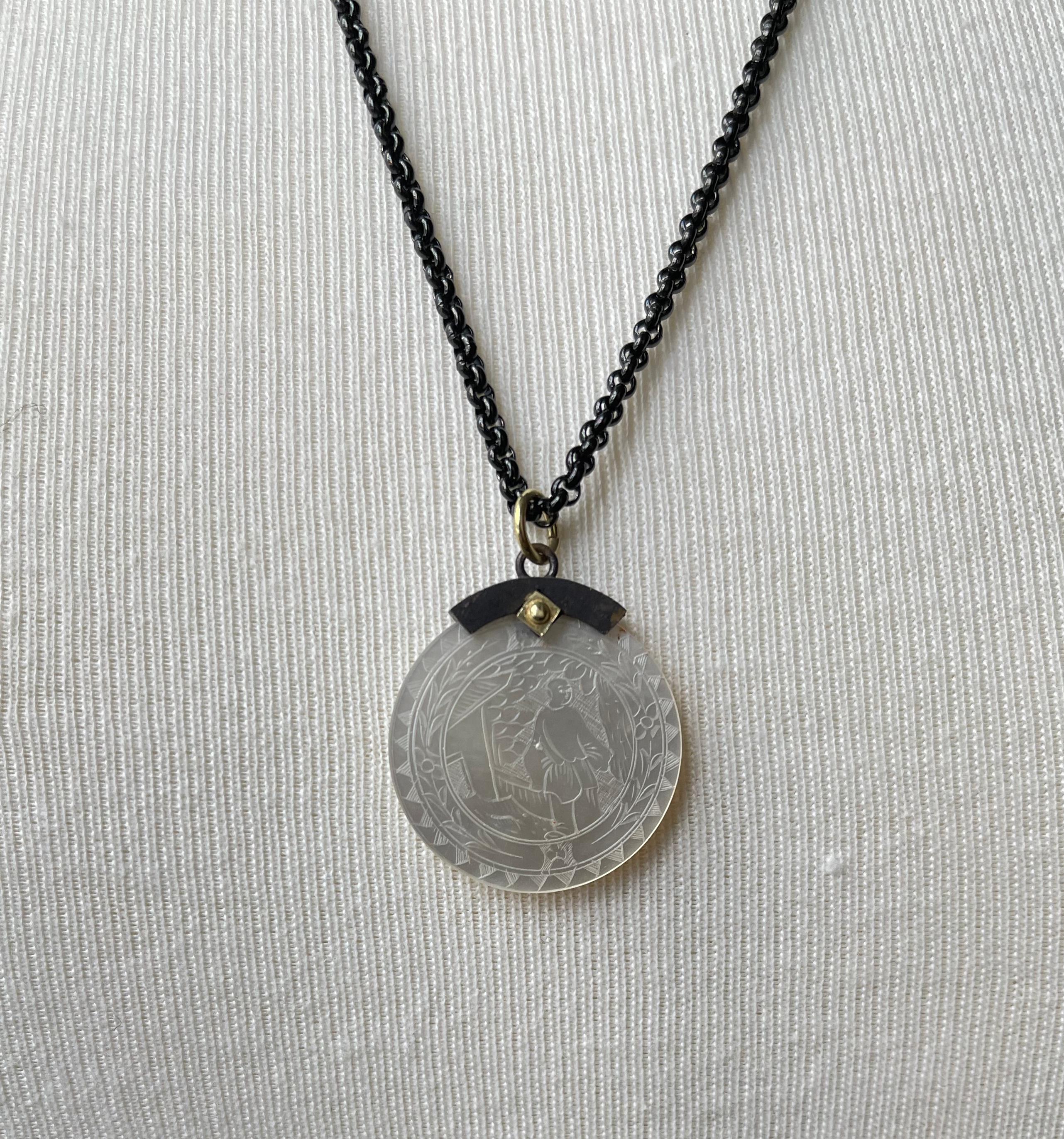 Antique Engraved Mother-of-Pearl Pendant with Gold, Silver and Blackened Steel For Sale 3