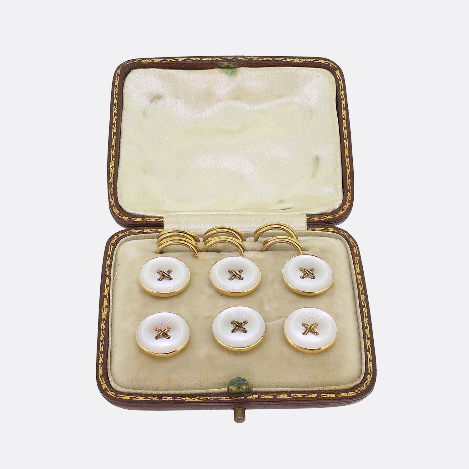 Antique Mother-of-Pearl Shirt Stud Set In Good Condition For Sale In London, GB