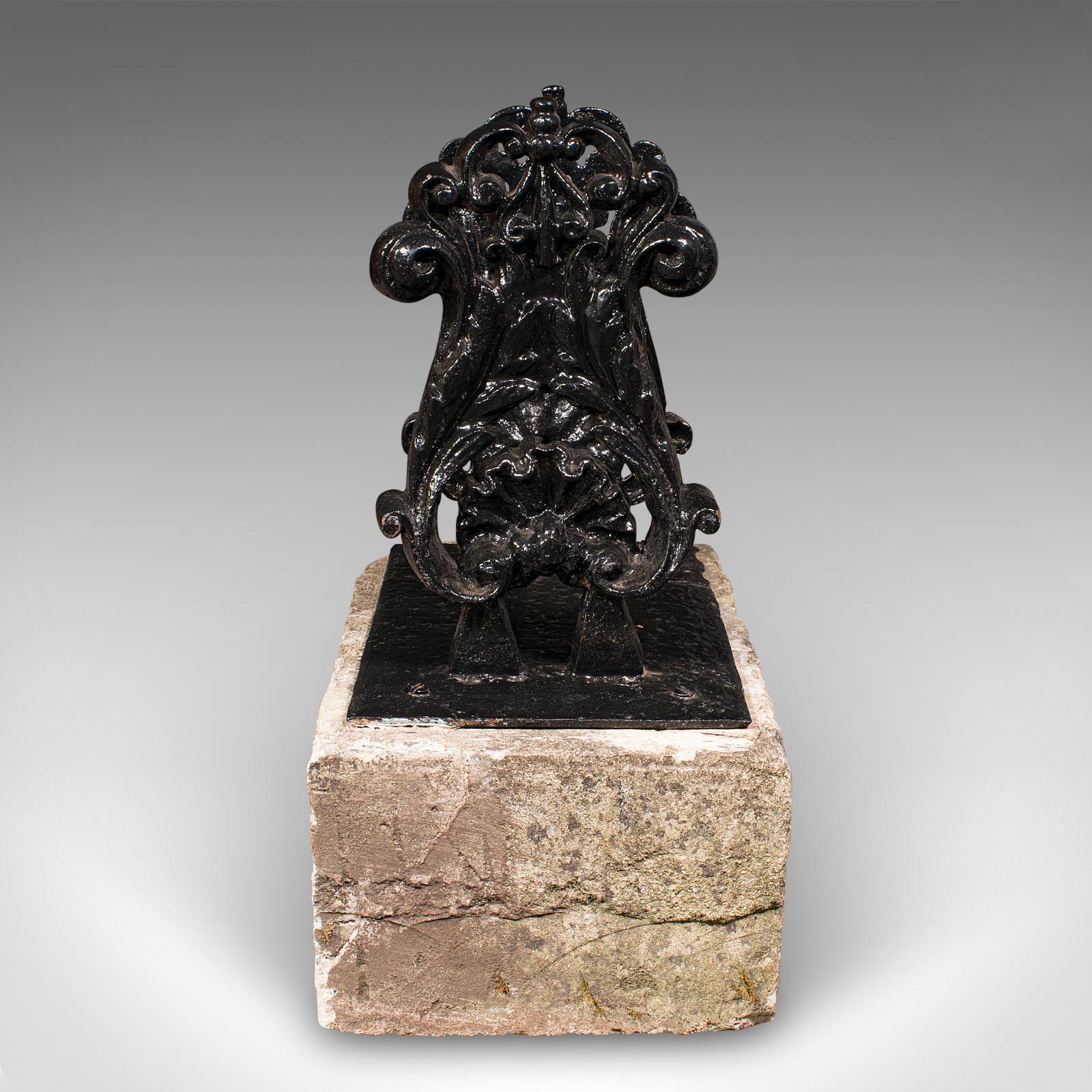 Early 19th Century Antique Mounted Boot Scraper, English Cast Iron, Bath Stone, Georgian Town House For Sale