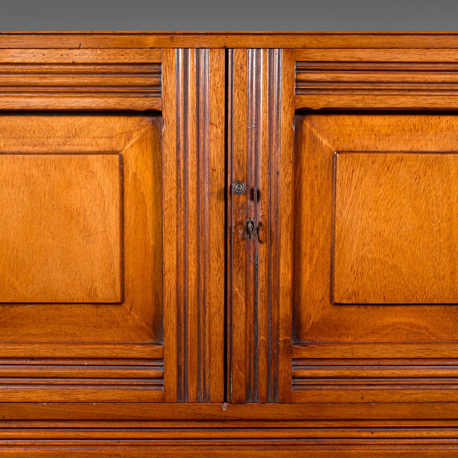 Antique Whatnot Cabinet monté, Anglais, Walnut, Display Cupboard, Victorian en vente 1