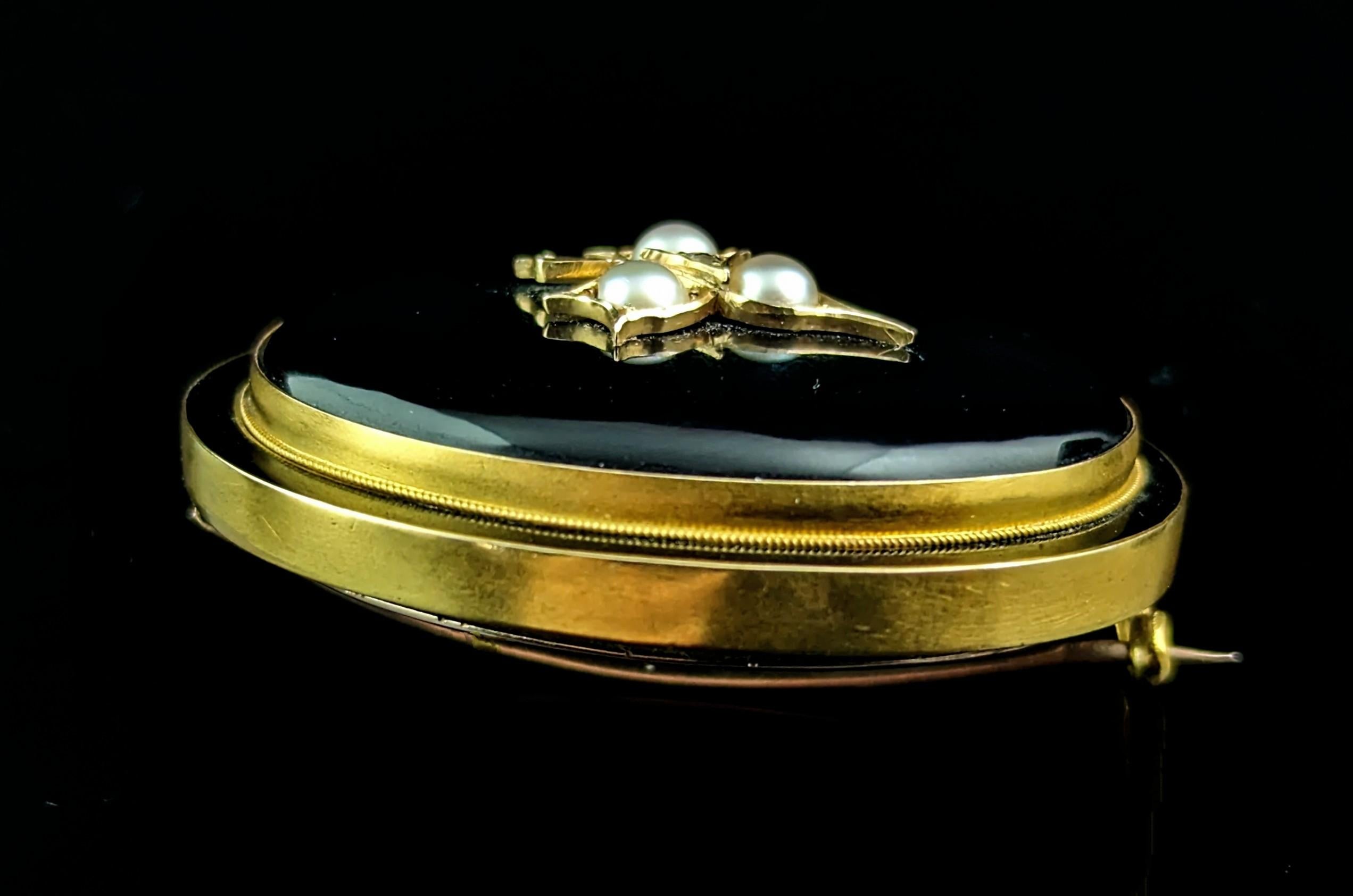 Antike Trauerbrosche, Onyx, Perle und Diamant, 15k Gold, Efeublatt, antik  im Angebot 4