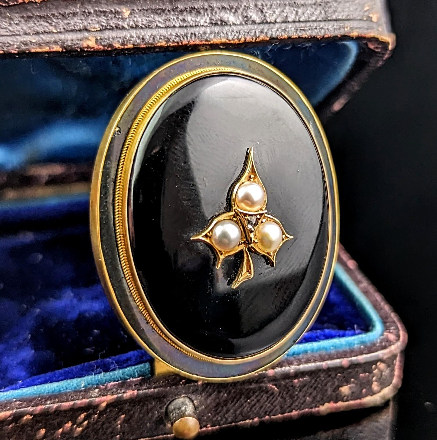 Victorian Antique Mourning brooch, Onyx, Pearl and Diamond, 15k gold, Ivy leaf  For Sale