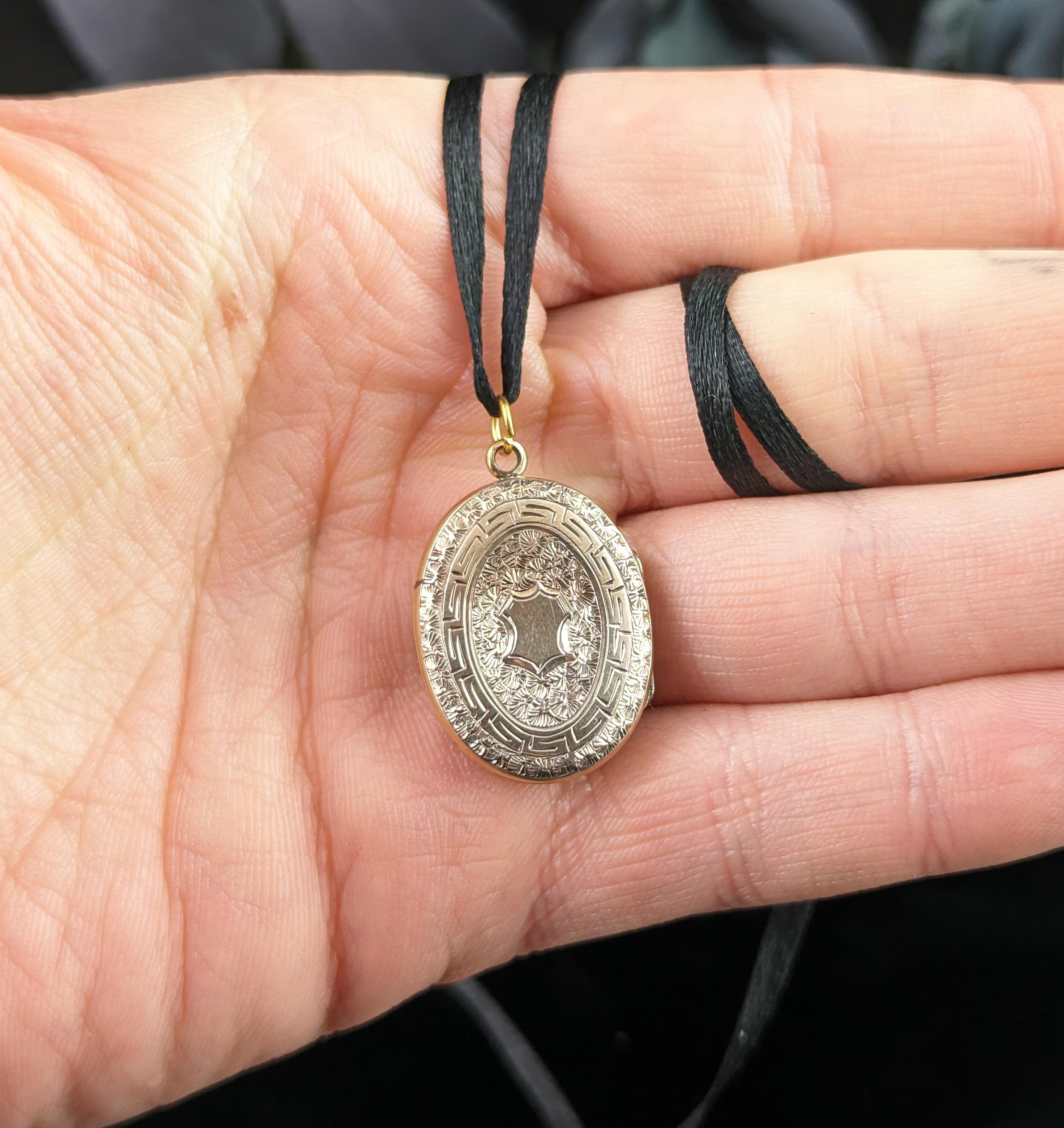 Cabochon Antique Mourning Locket, 9k Gold Front and Back, Black and White Enamel
