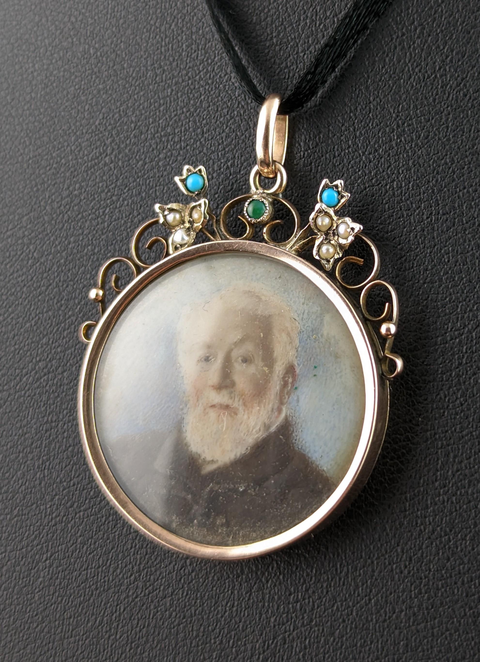 Pendentif médaillon de deuil ancien, or 9 carats, portrait, turquoise et perle 3