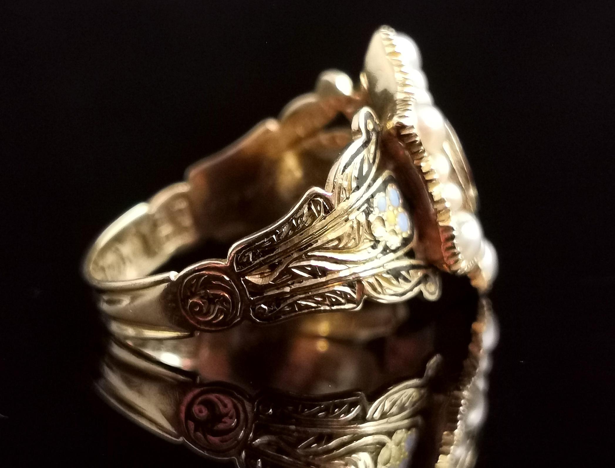 Antique Mourning Ring, 18 Karat Gold, Enamel, Pearl and Garnet, William IV  1